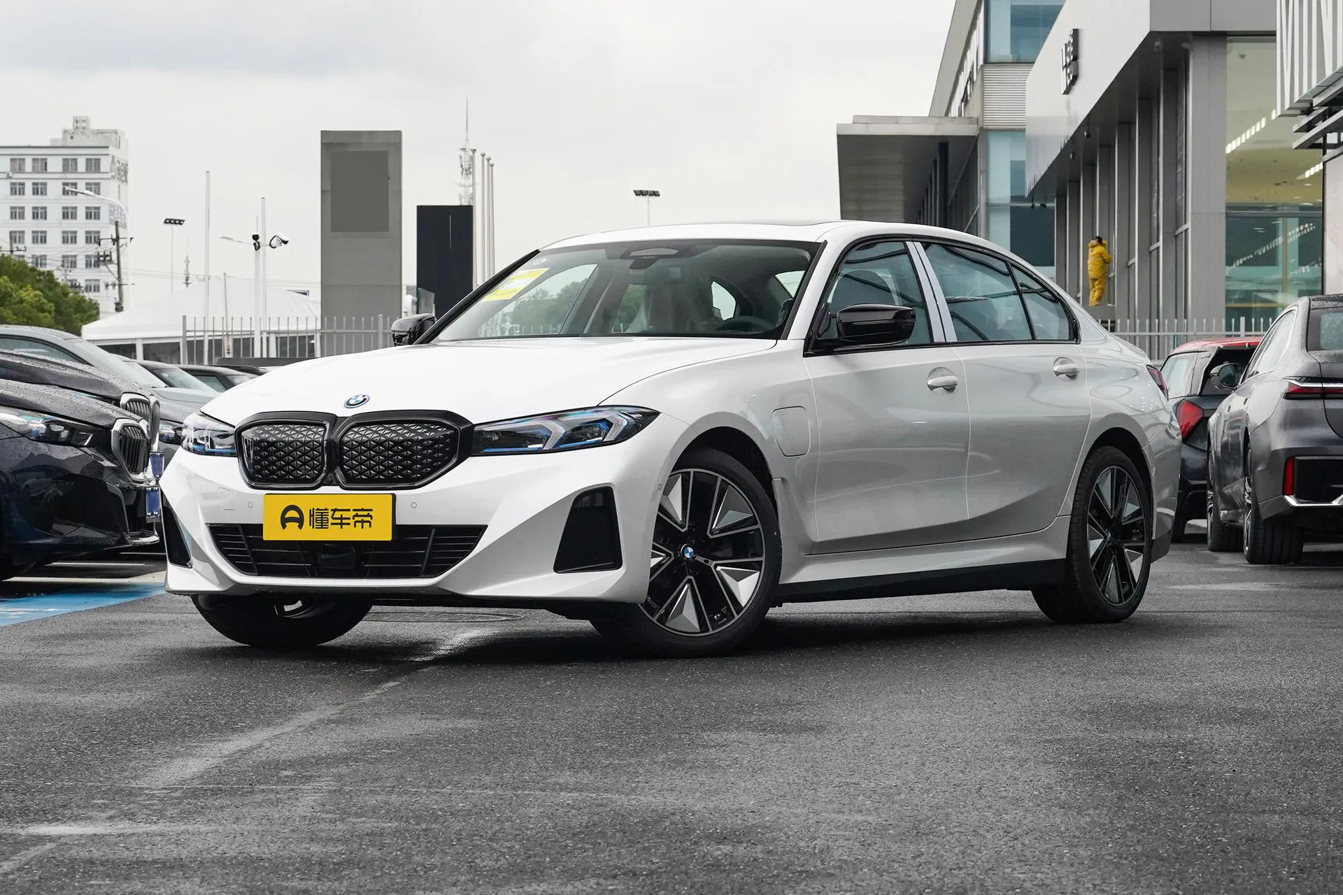  i3 eDrive 40 L Night Sport Package