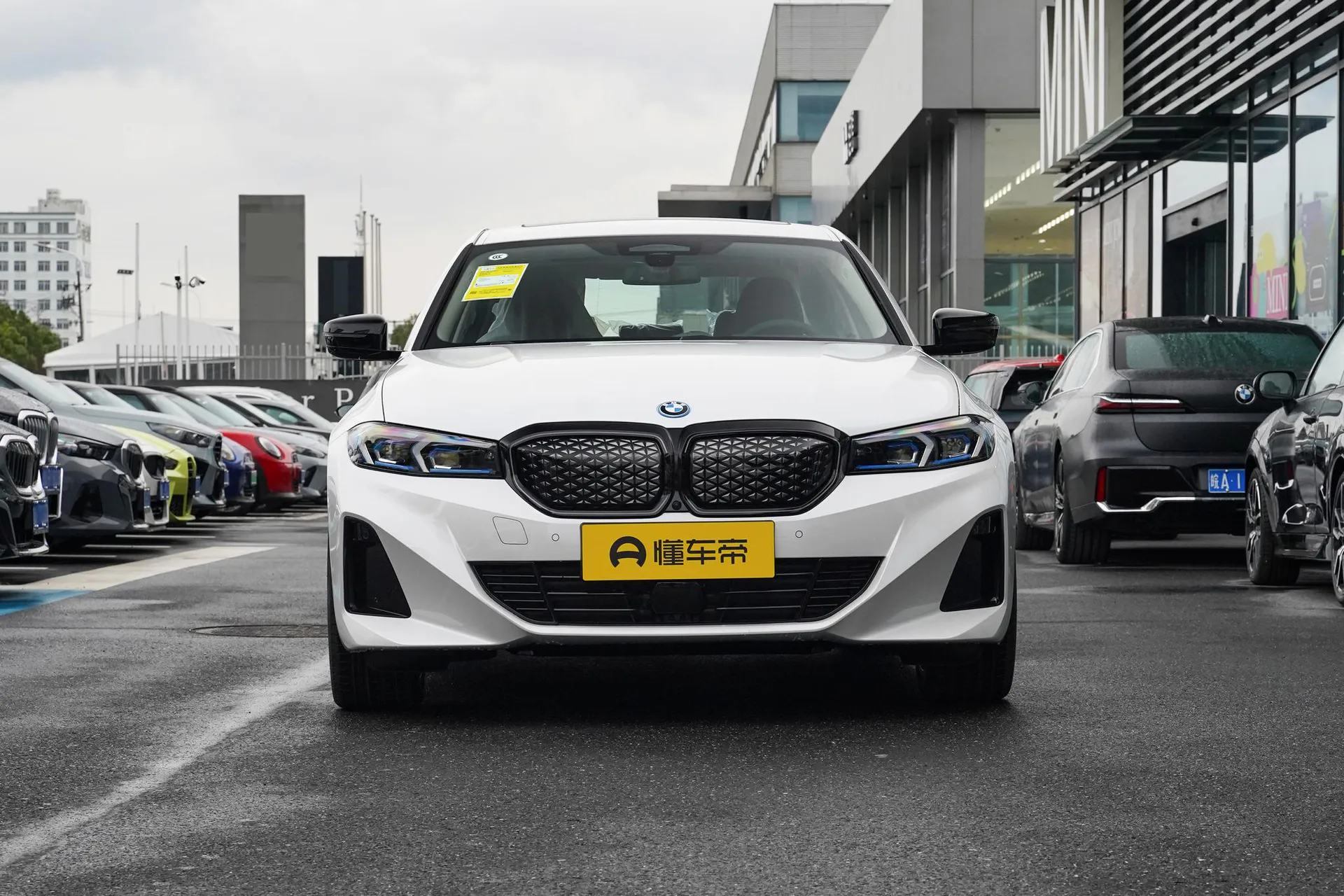  i3 eDrive 40 L Night Sport Package