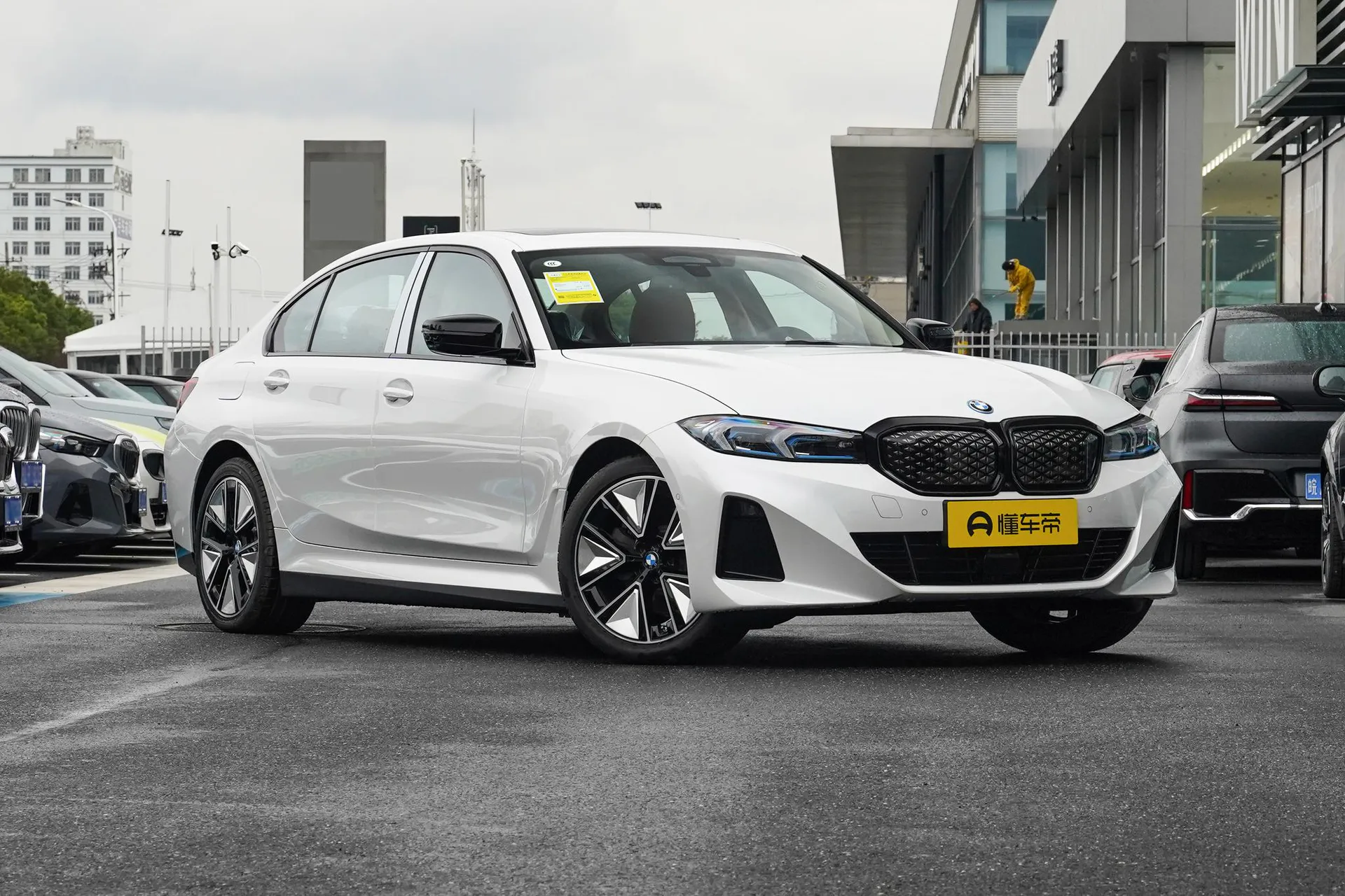  i3 eDrive 40 L Night Sport Package