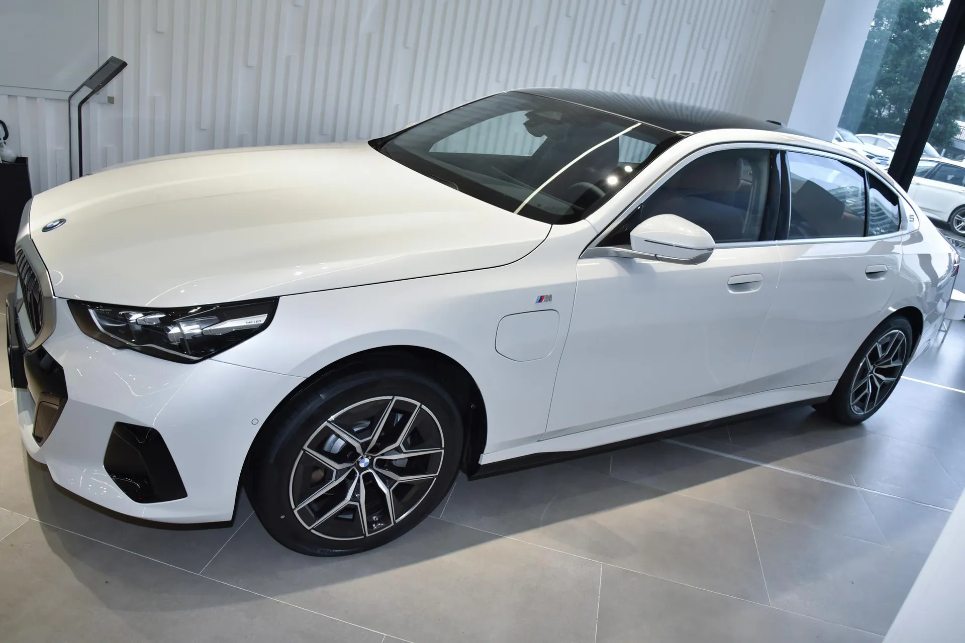  i5 Facelift eDrive 35 L M Sport