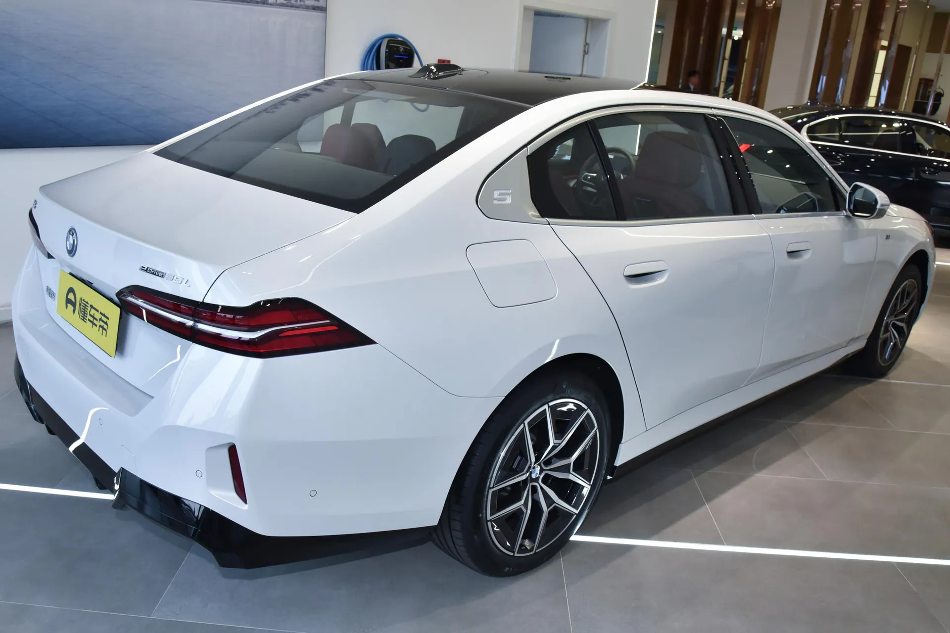  i5 Facelift eDrive 35 L M Sport