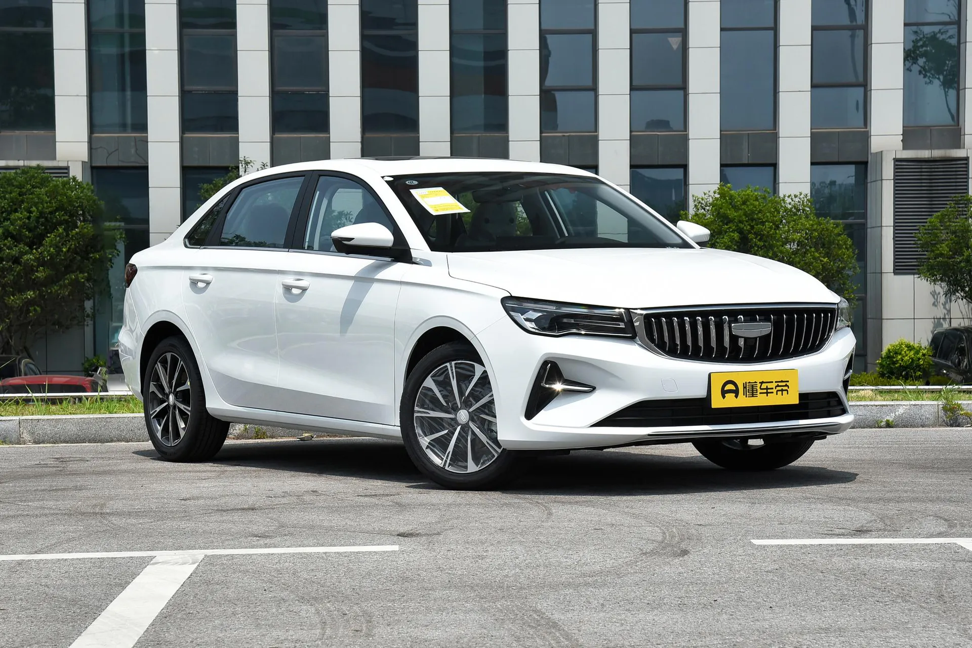  Emgrand 4 Million Commemorative 1.5L CVT Soar