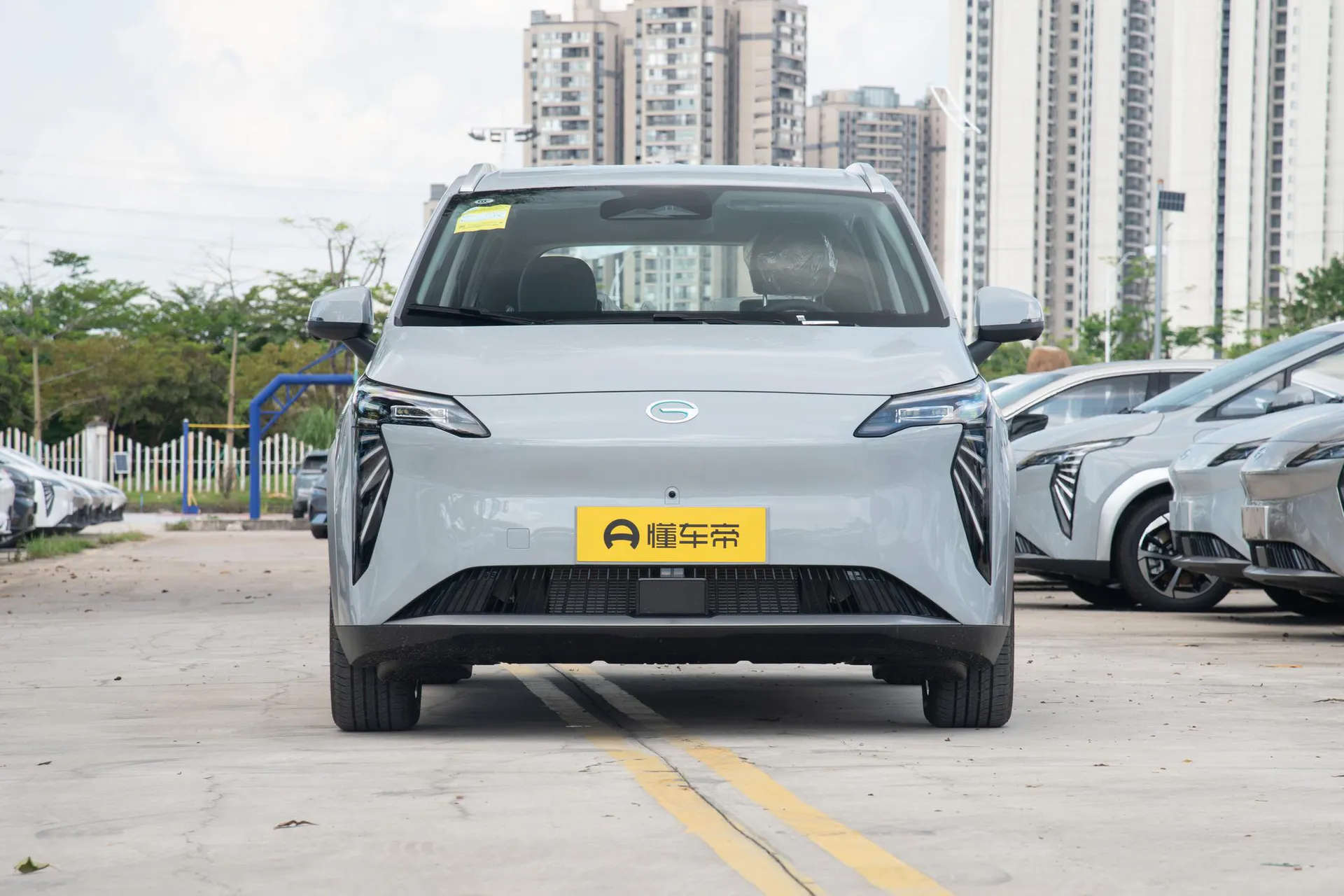  Y Plus 510 Smart Luxury
