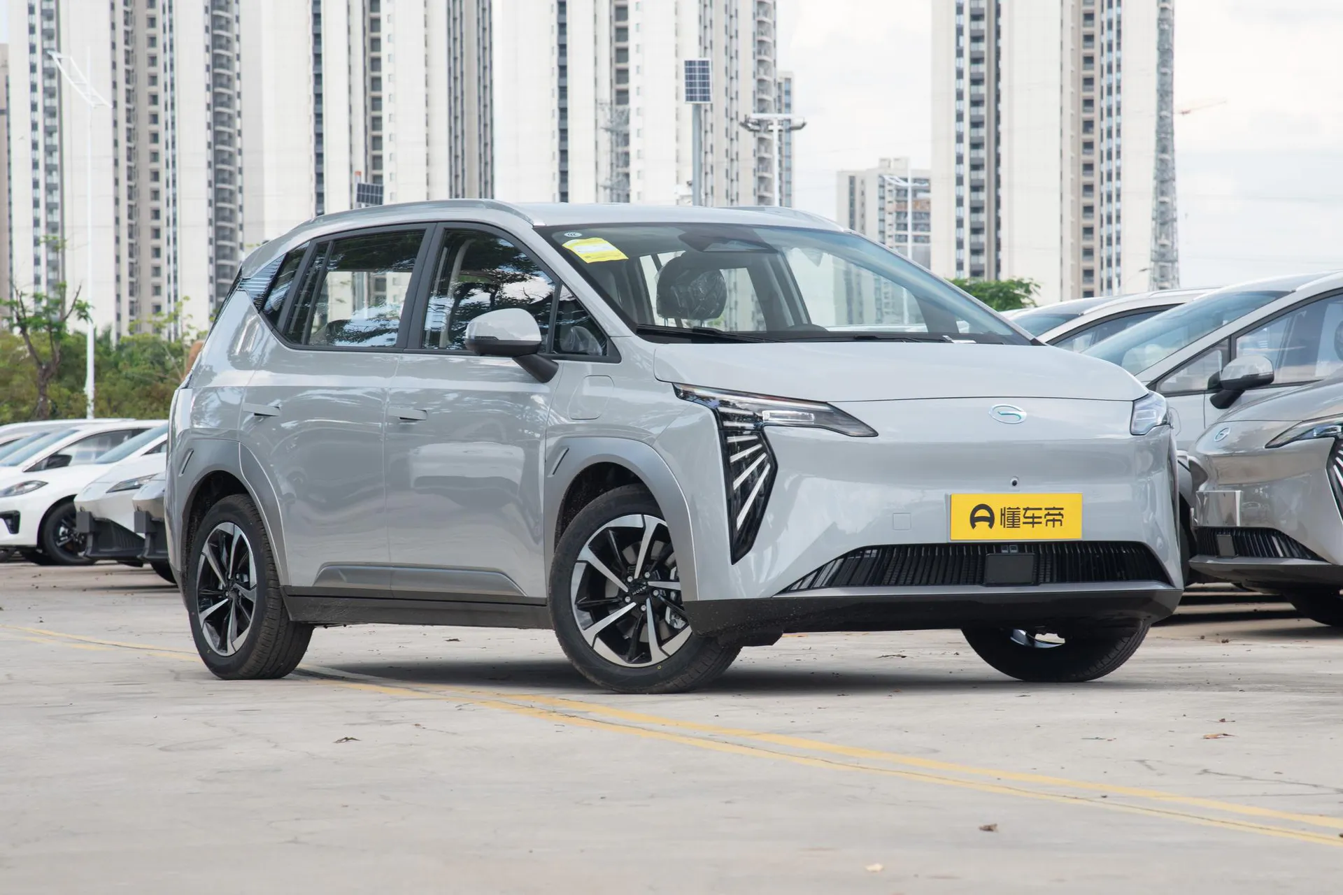  Y Plus 510 Smart Luxury