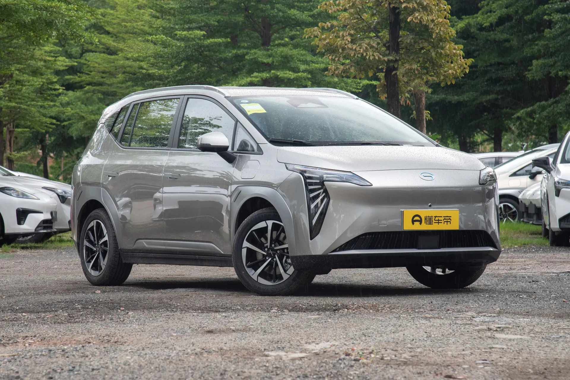  Y Plus 510 Smart Luxury