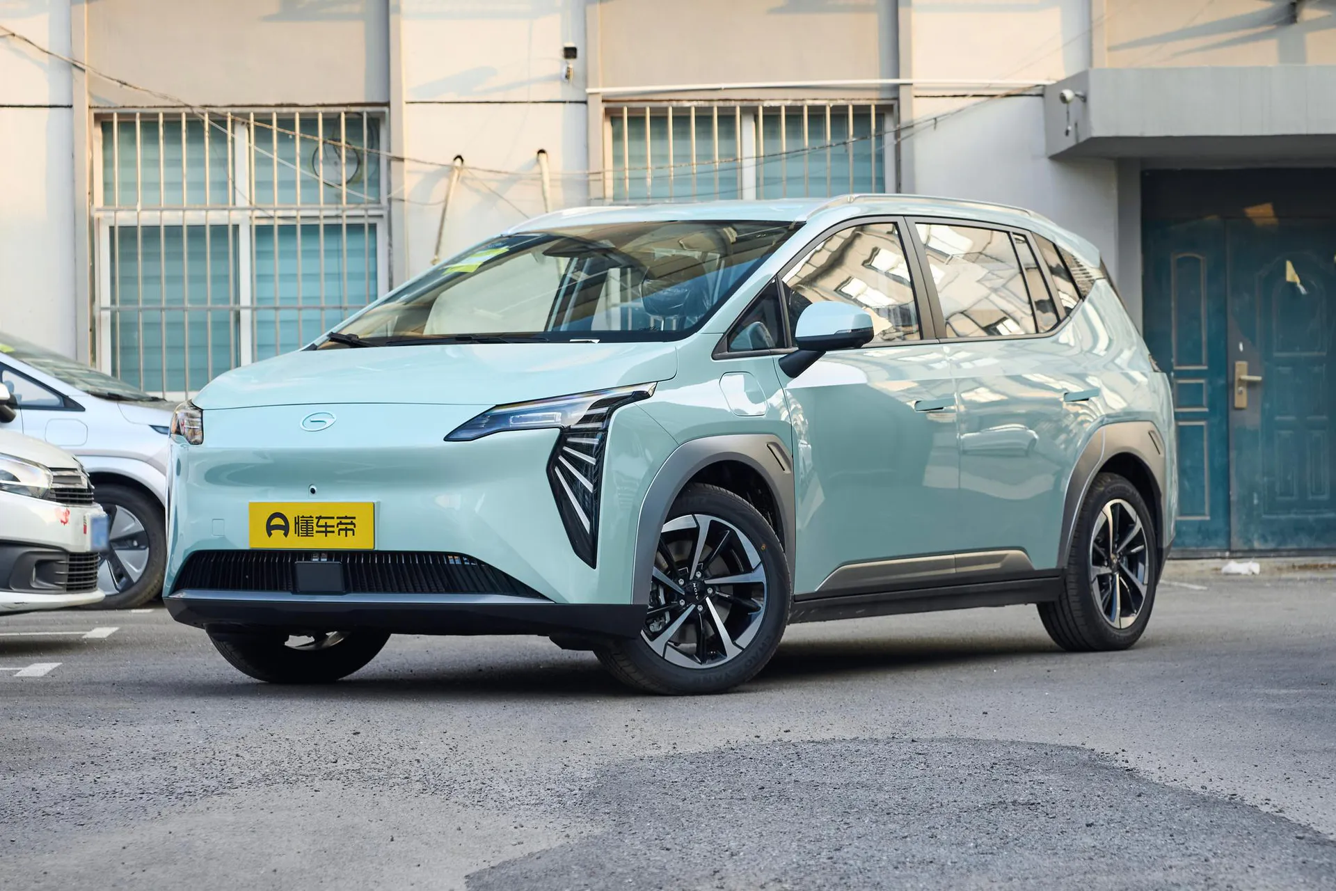  Y Plus 510 Smart Luxury