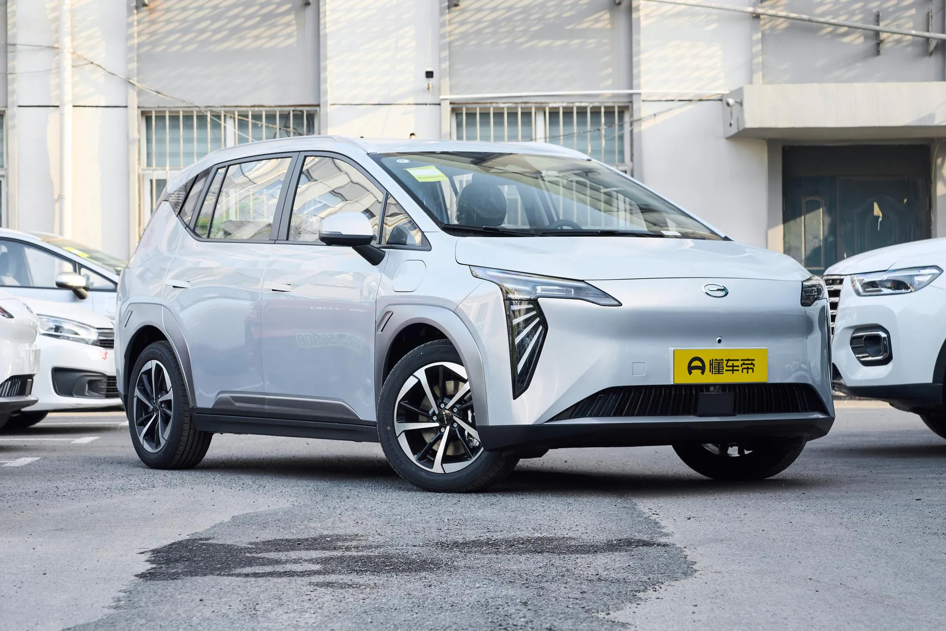  Y Plus 510 Smart Luxury