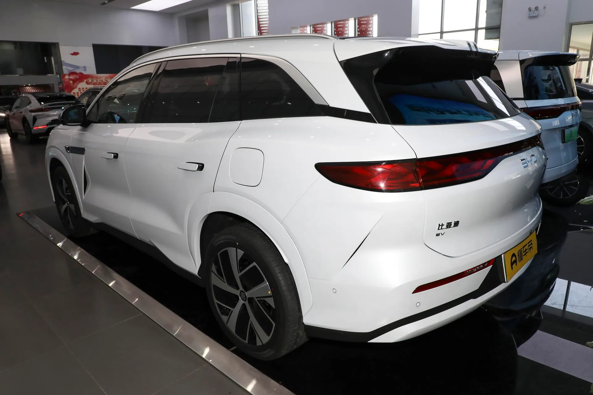  Tang L EV 670 KM RWD LiDAR Flagship