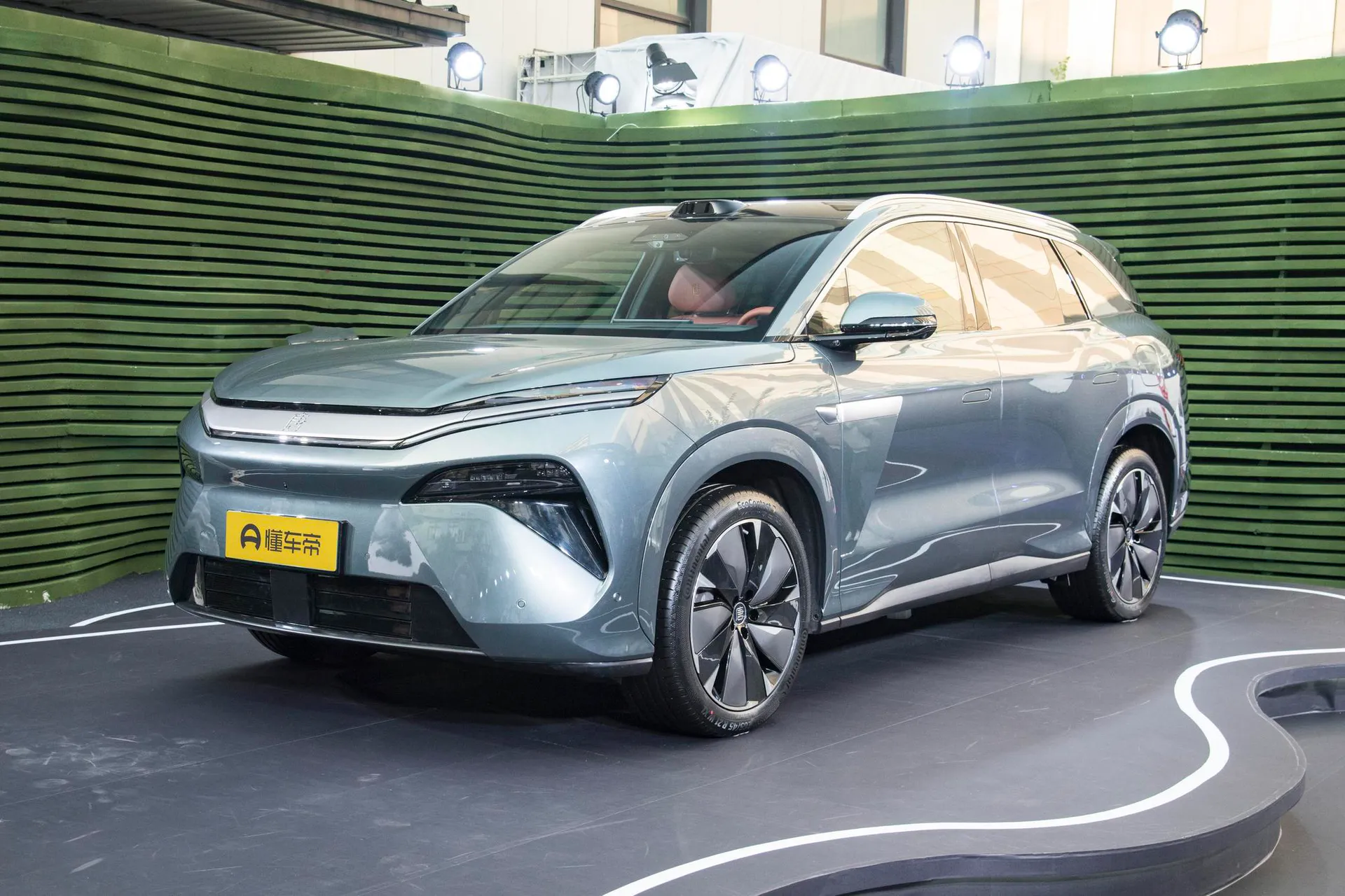  Tang L EV 600 KM AWD LiDAR Flagship