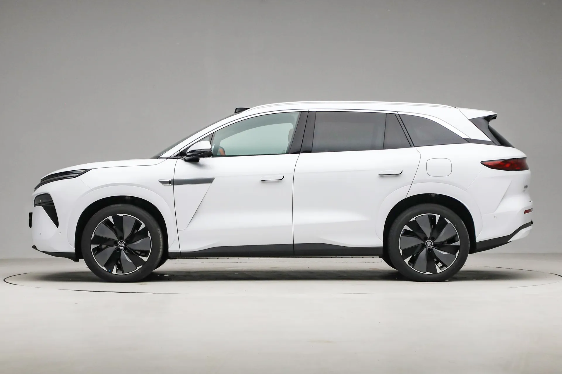  Tang L EV 600 KM AWD LiDAR Flagship
