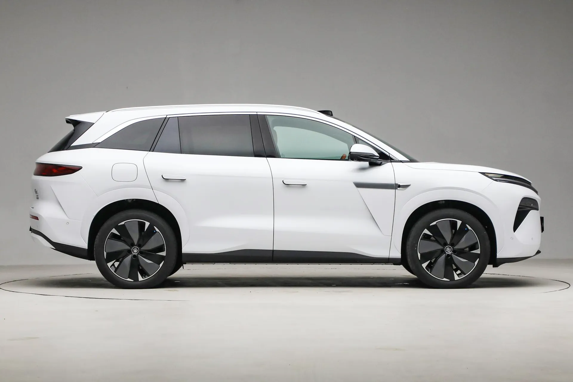 Tang L EV 600 KM AWD LiDAR Flagship
