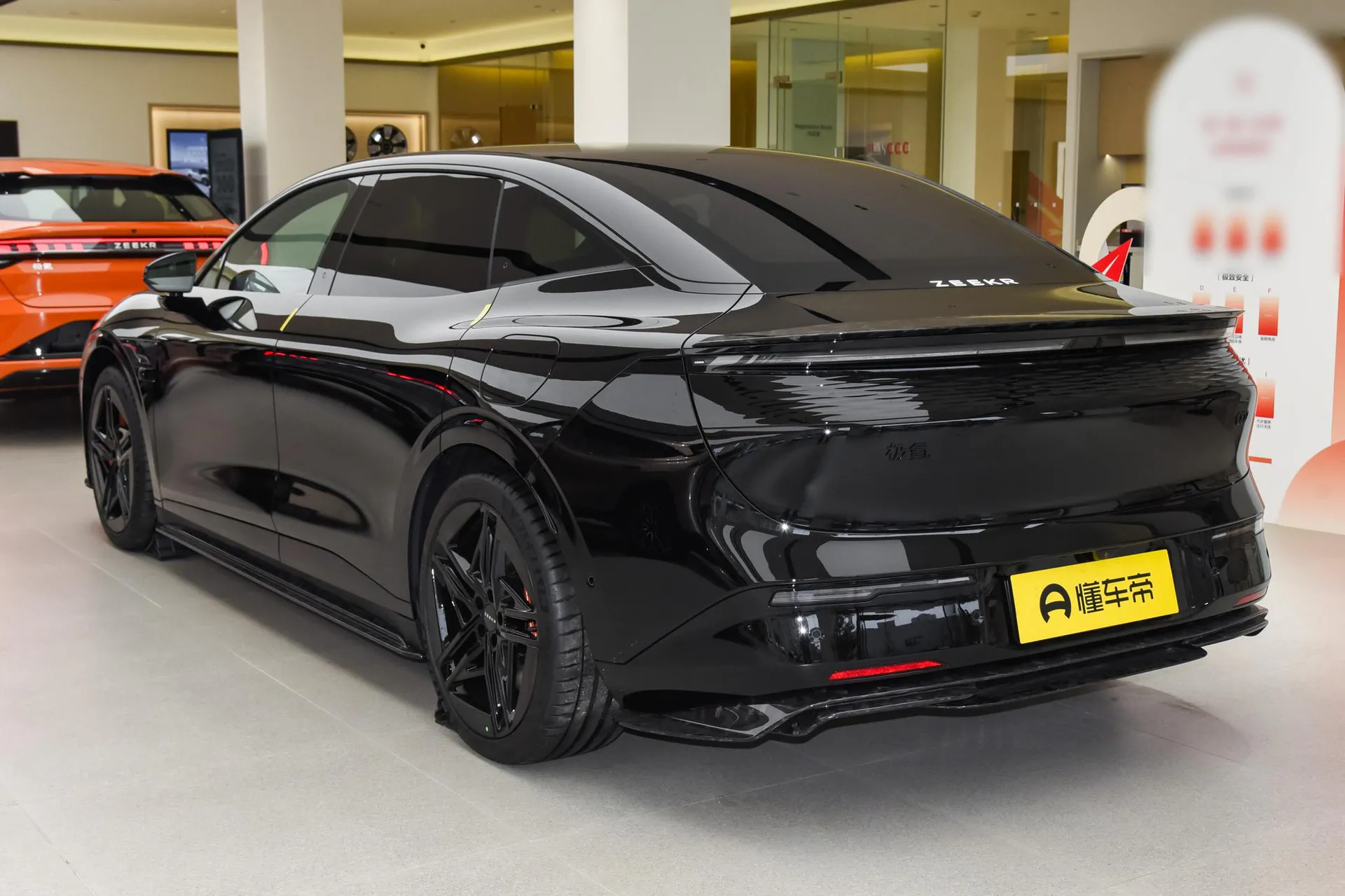  007 AWD Performance 100kWh