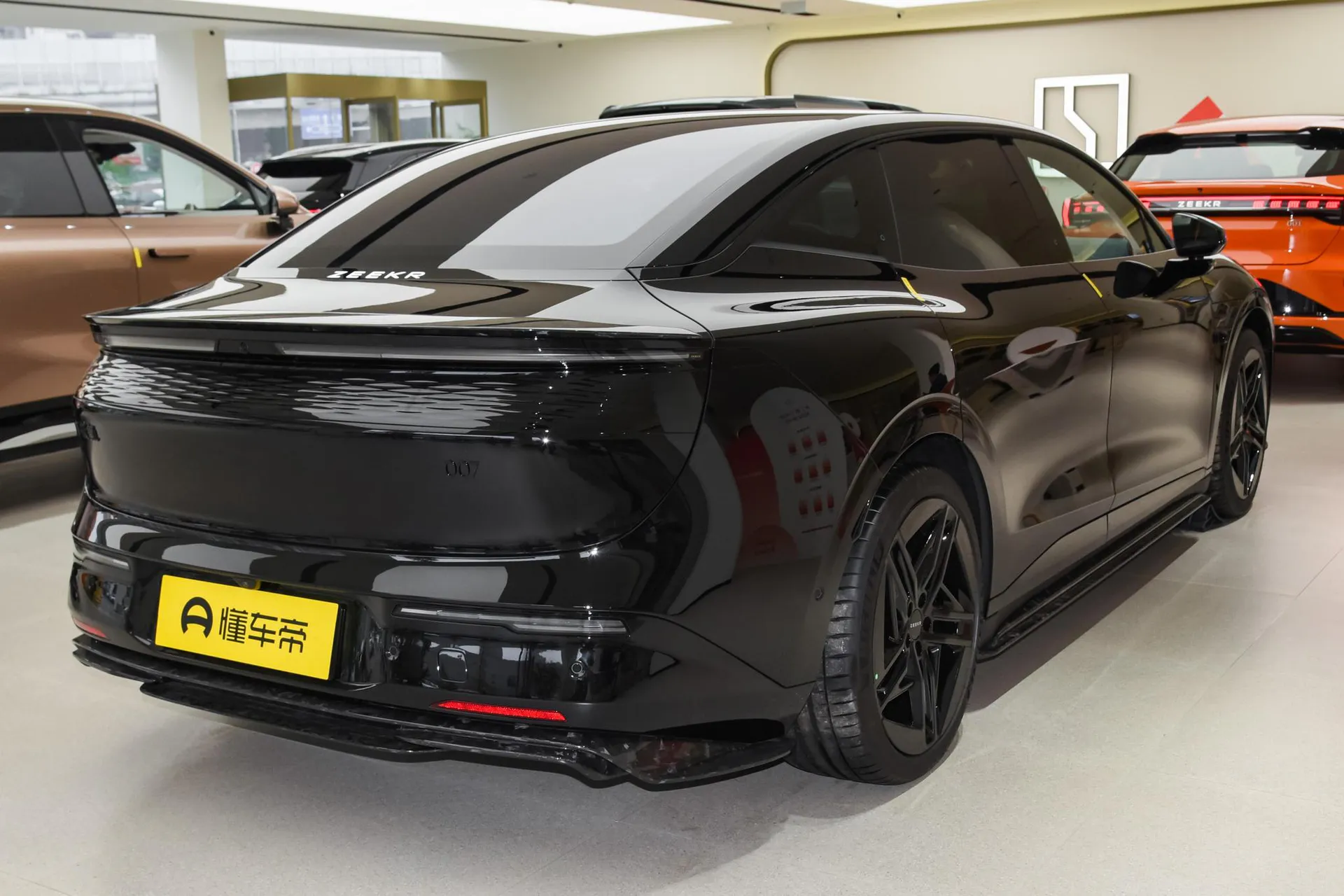  007 AWD Performance 100kWh