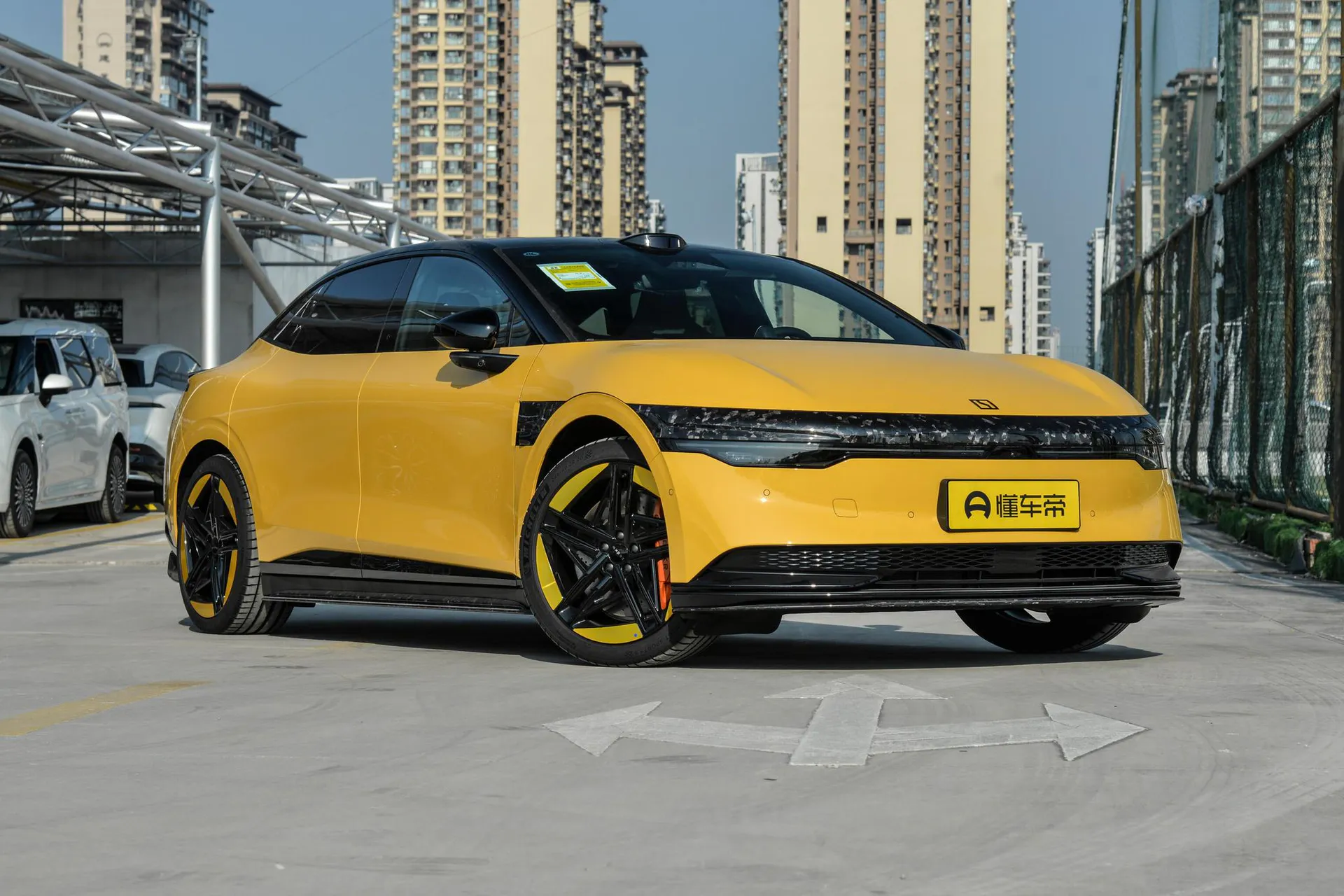  007 AWD Performance 100kWh
