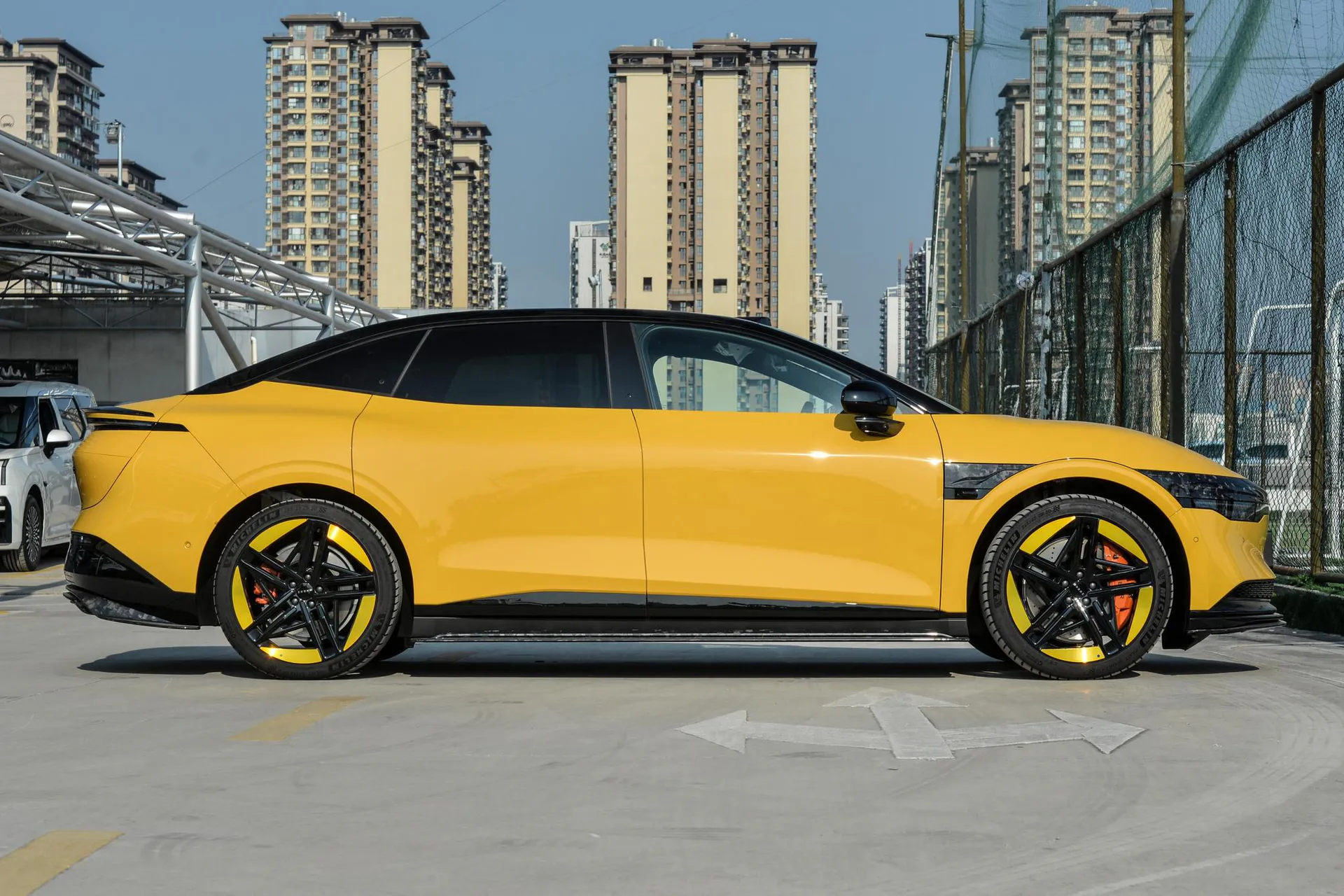  007 AWD Performance 100kWh