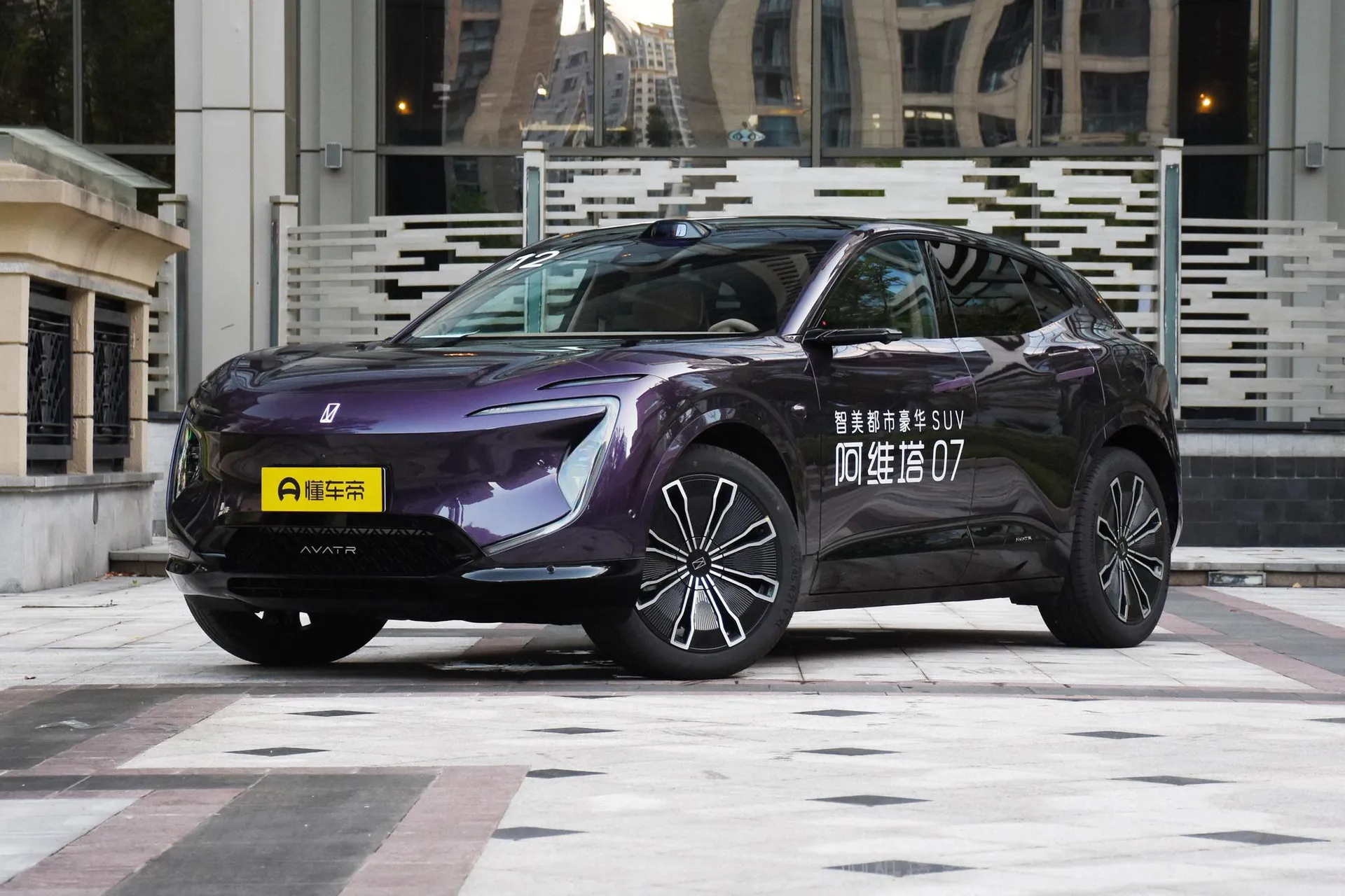 Внедорожник Avatr 07 Ultra AWD (2024)