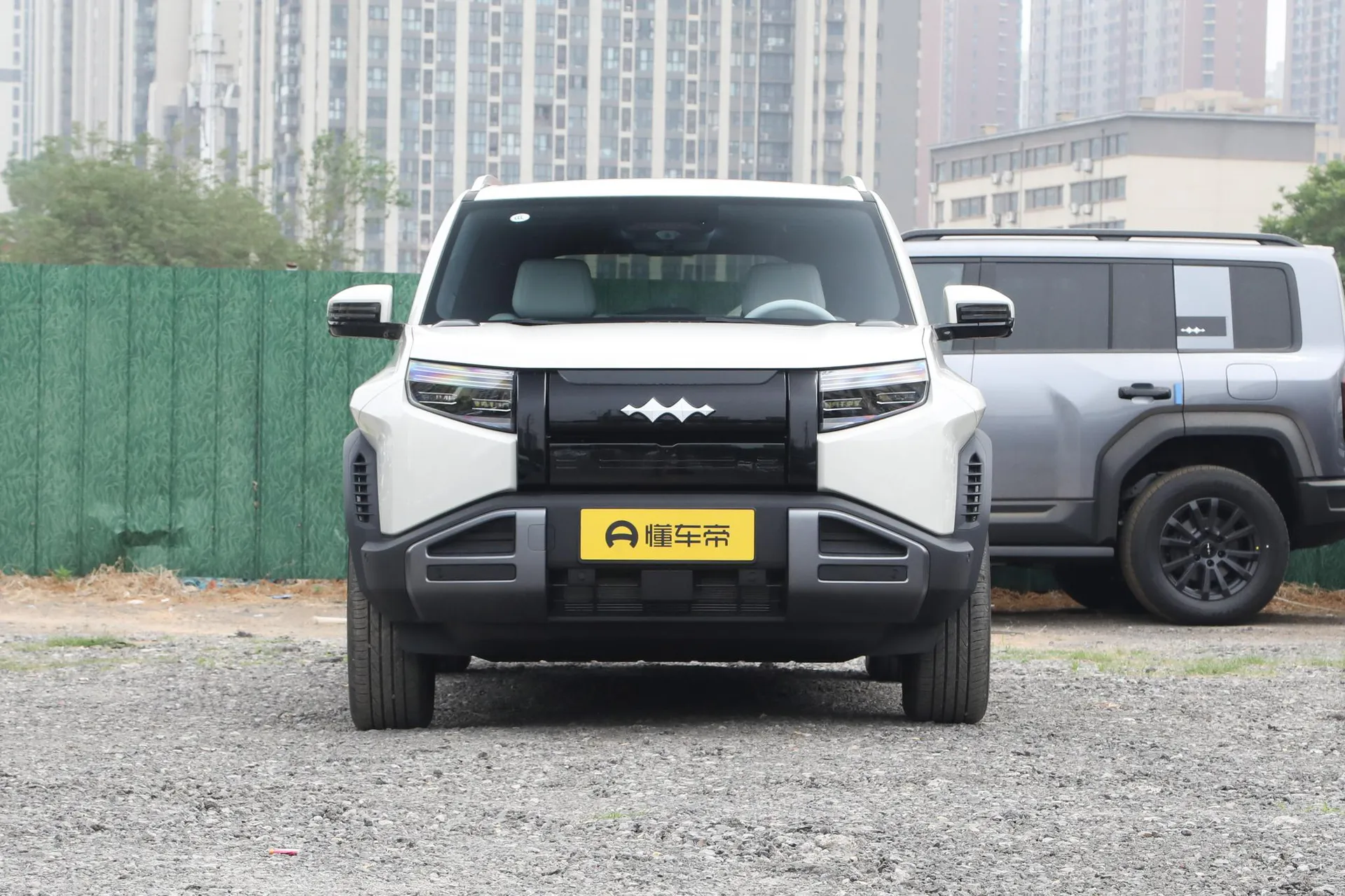  Titanium 3 501 KM RWD Max