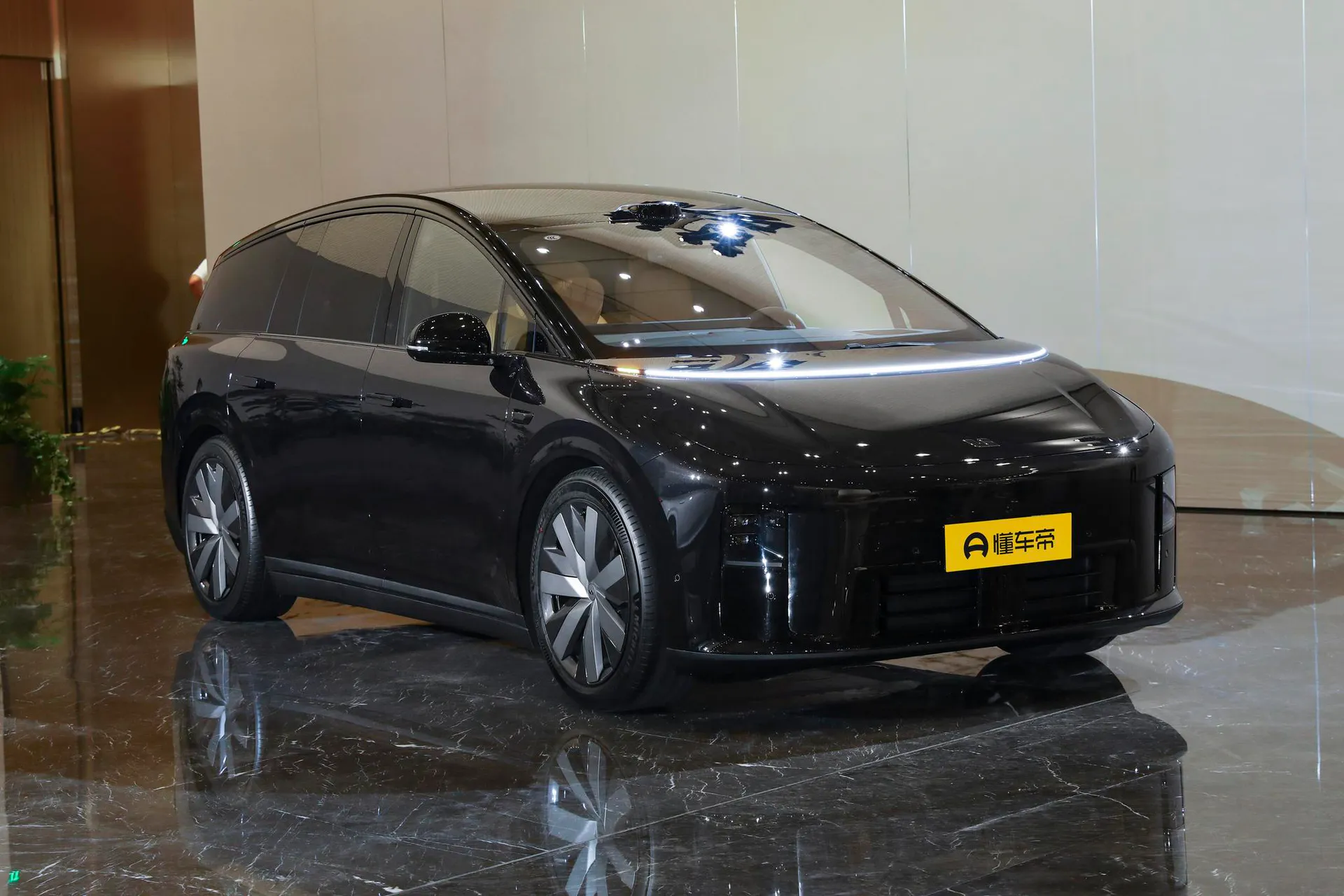  i8 Standard