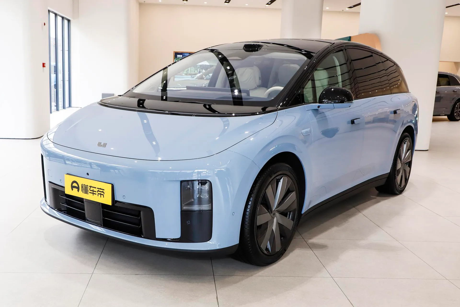  i8 Standard