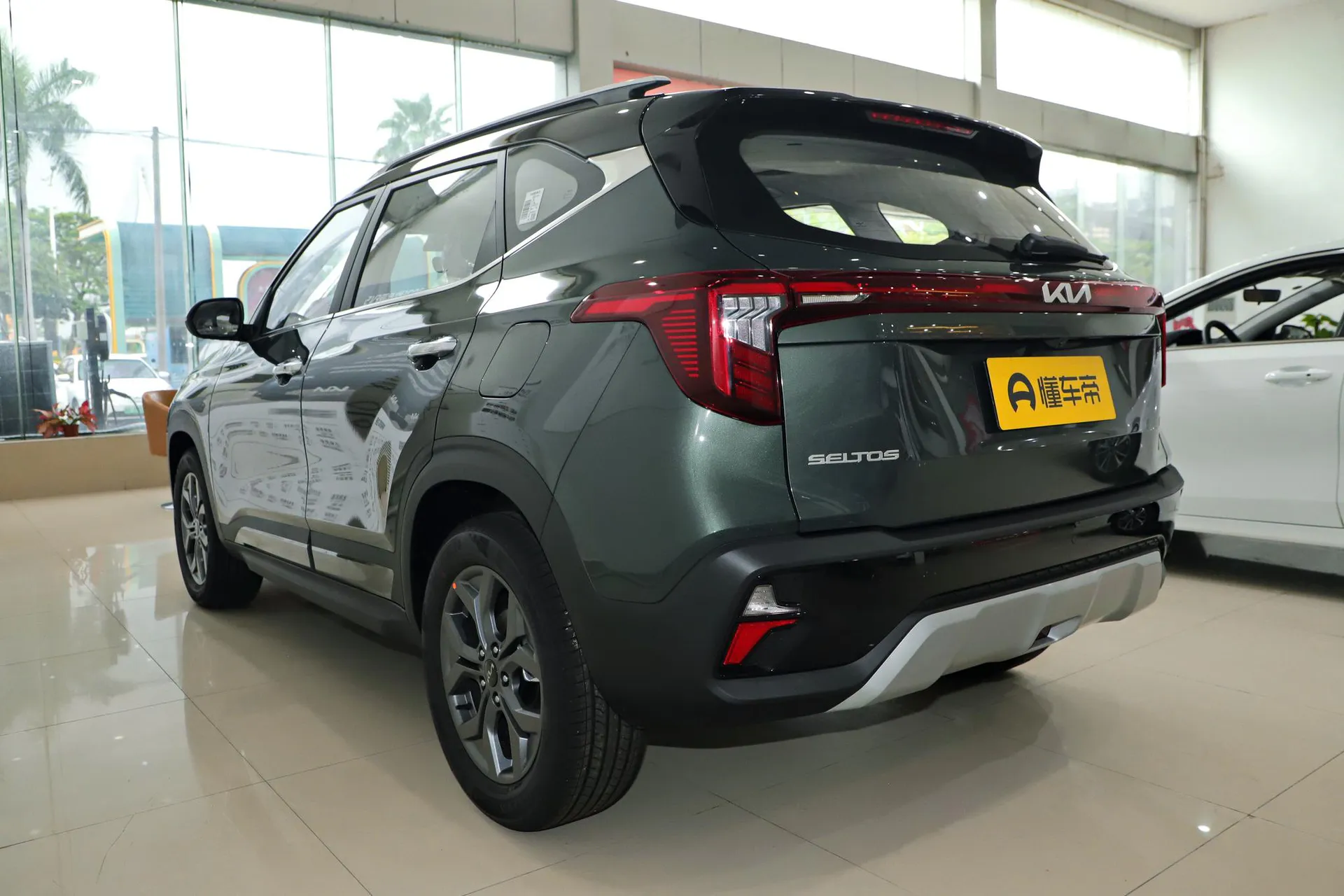  Cytus 1.5L IVT Luxury