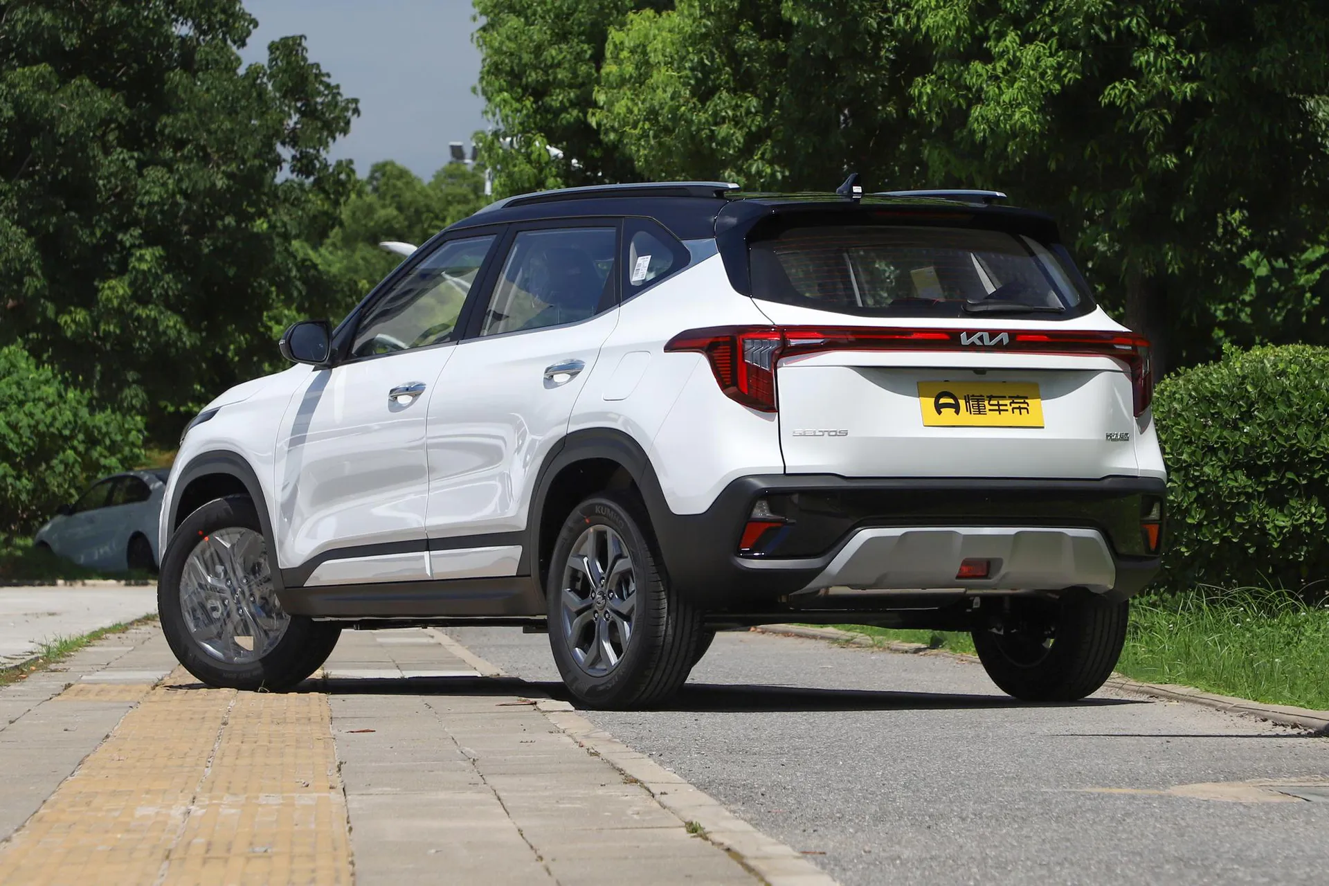  Cytus 1.5L IVT Luxury