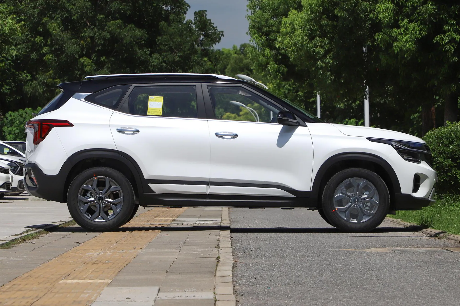  Cytus 1.5L IVT Luxury