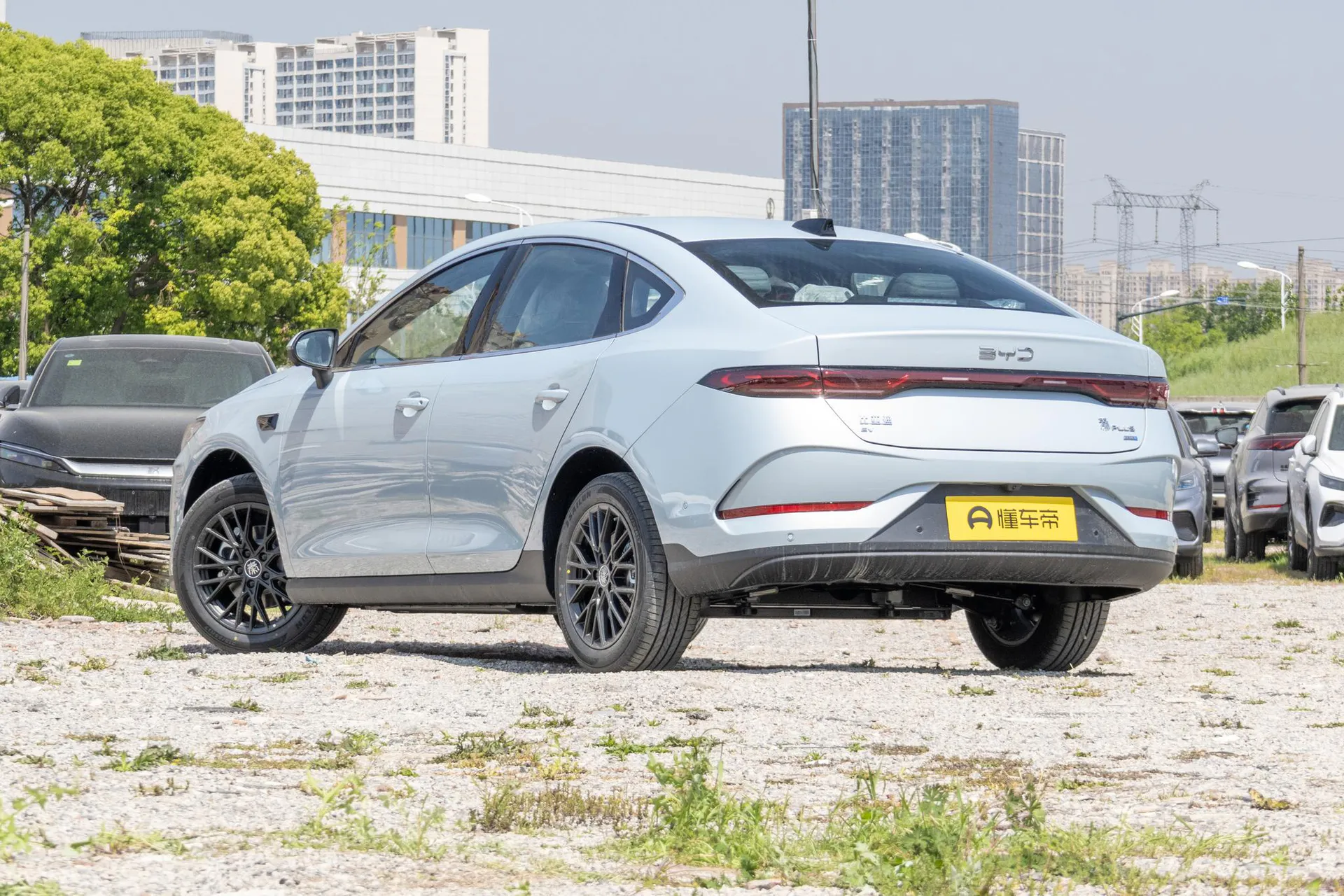  Qin Plus EV Smart Driving 510 KM Pilot