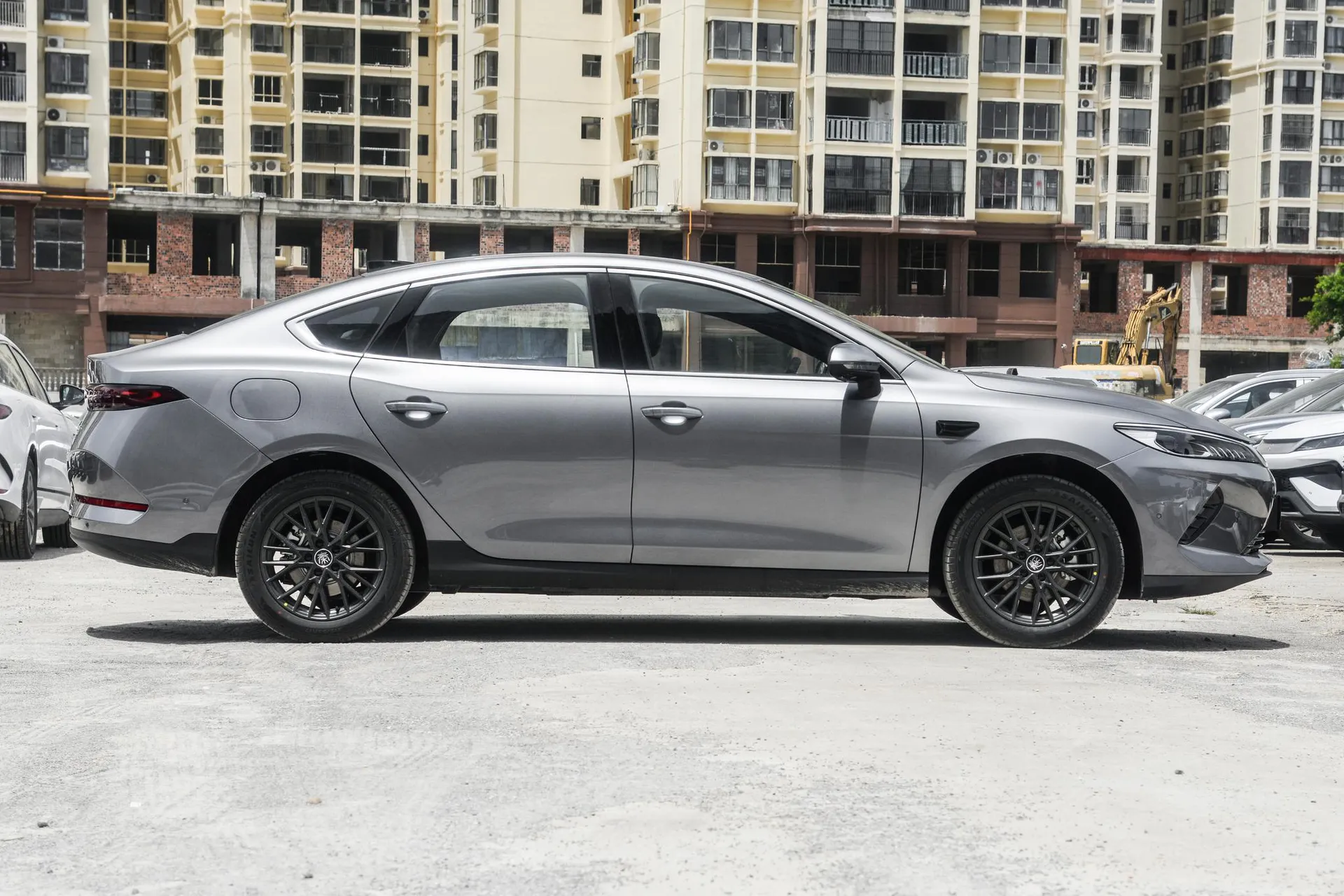  Qin Plus EV Smart Driving 510 KM Pilot
