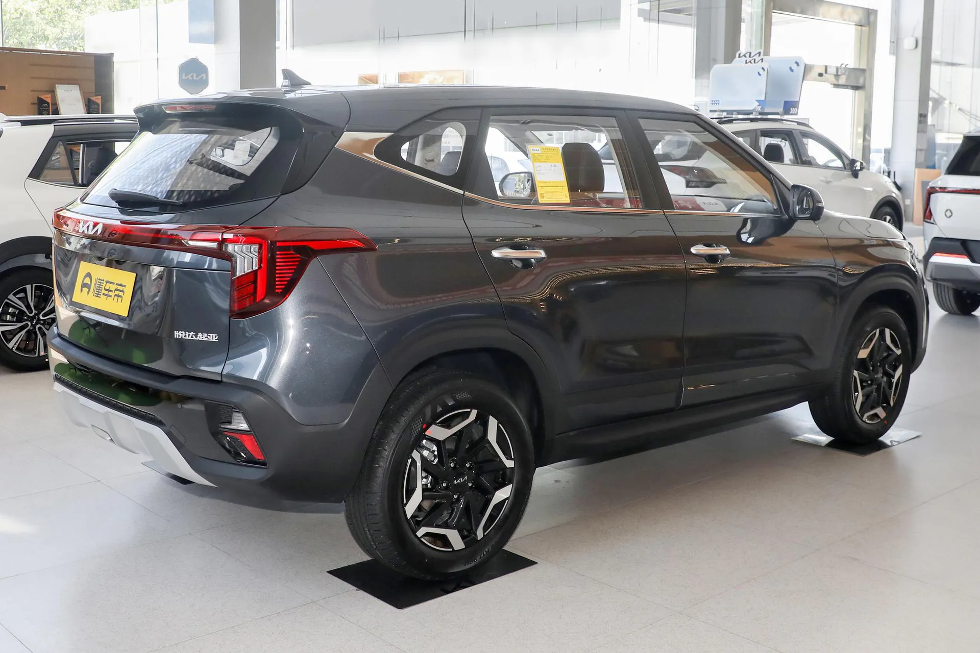  Cytus 1.5L IVT Luxury Comfort