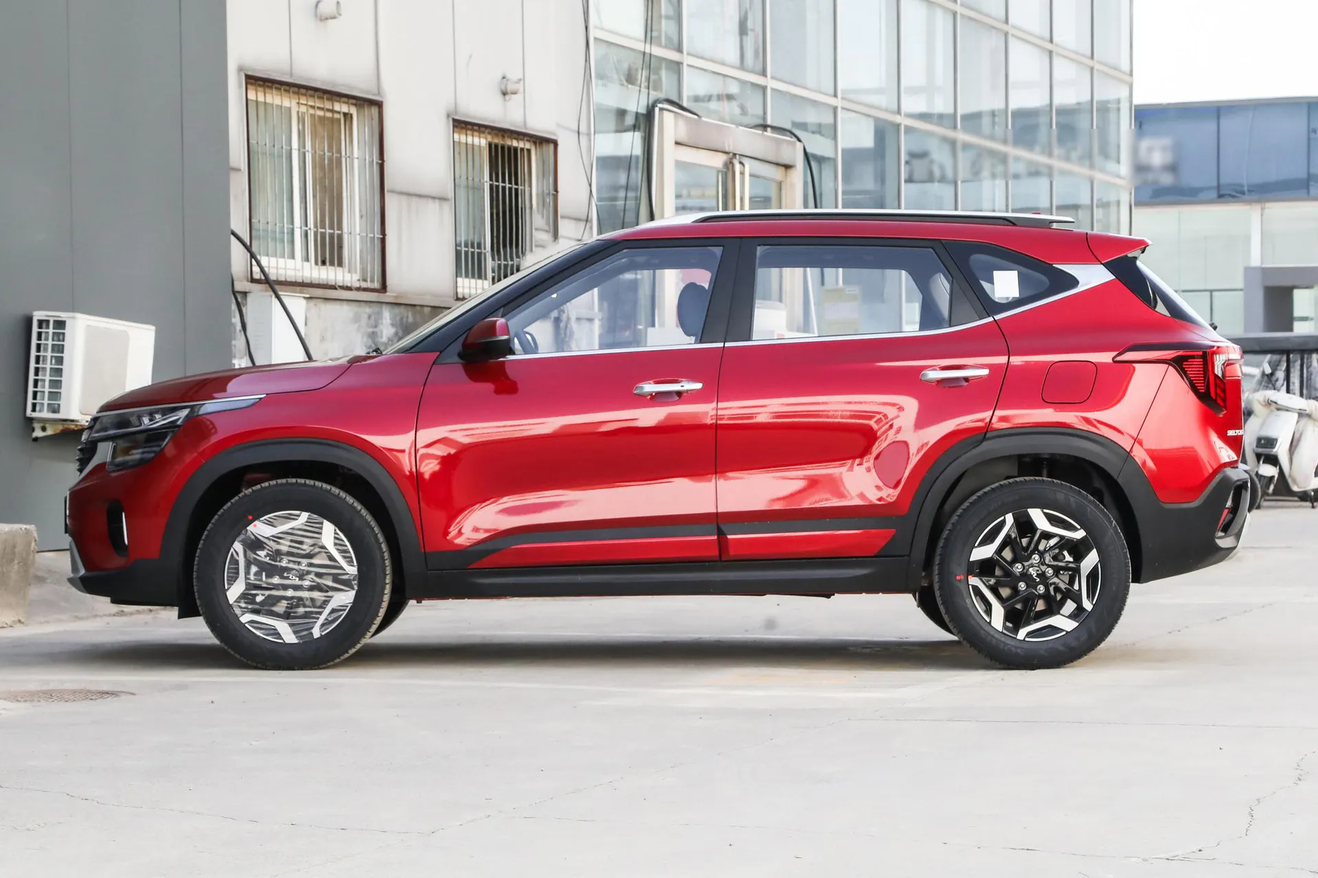  Cytus 1.5L IVT Luxury Comfort