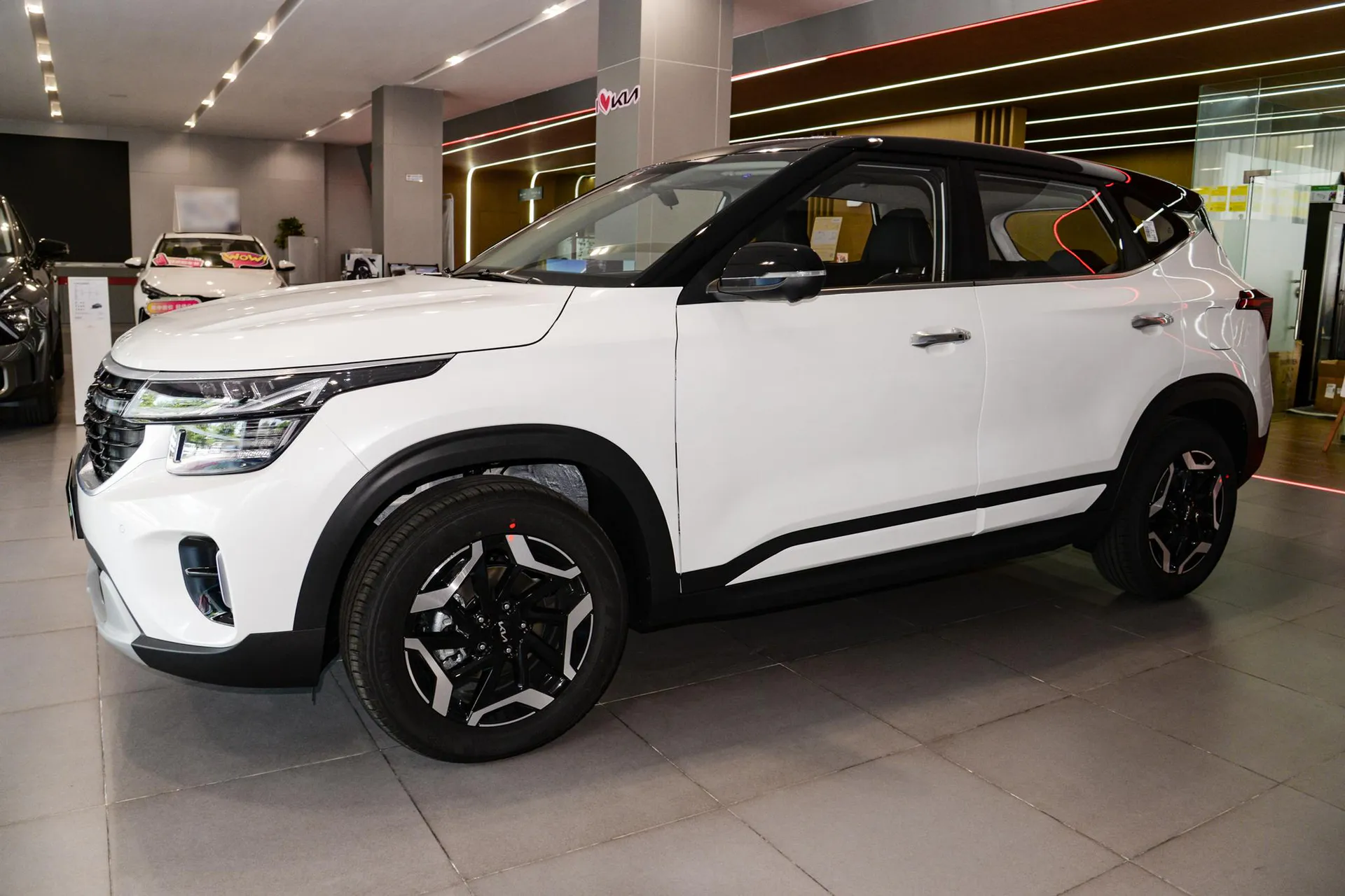  Cytus 1.5L IVT Luxury Comfort