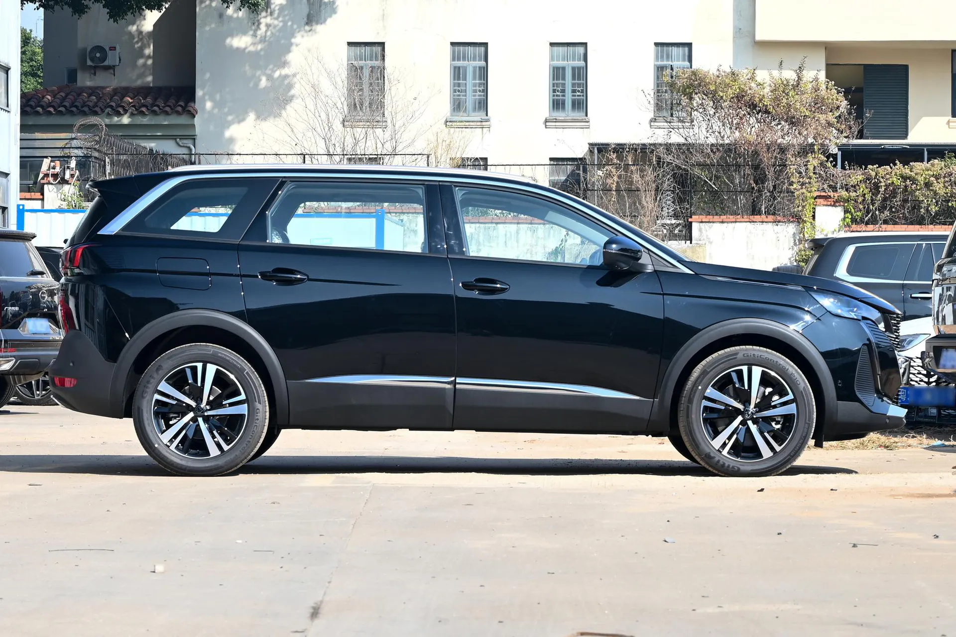  5008 Luxury