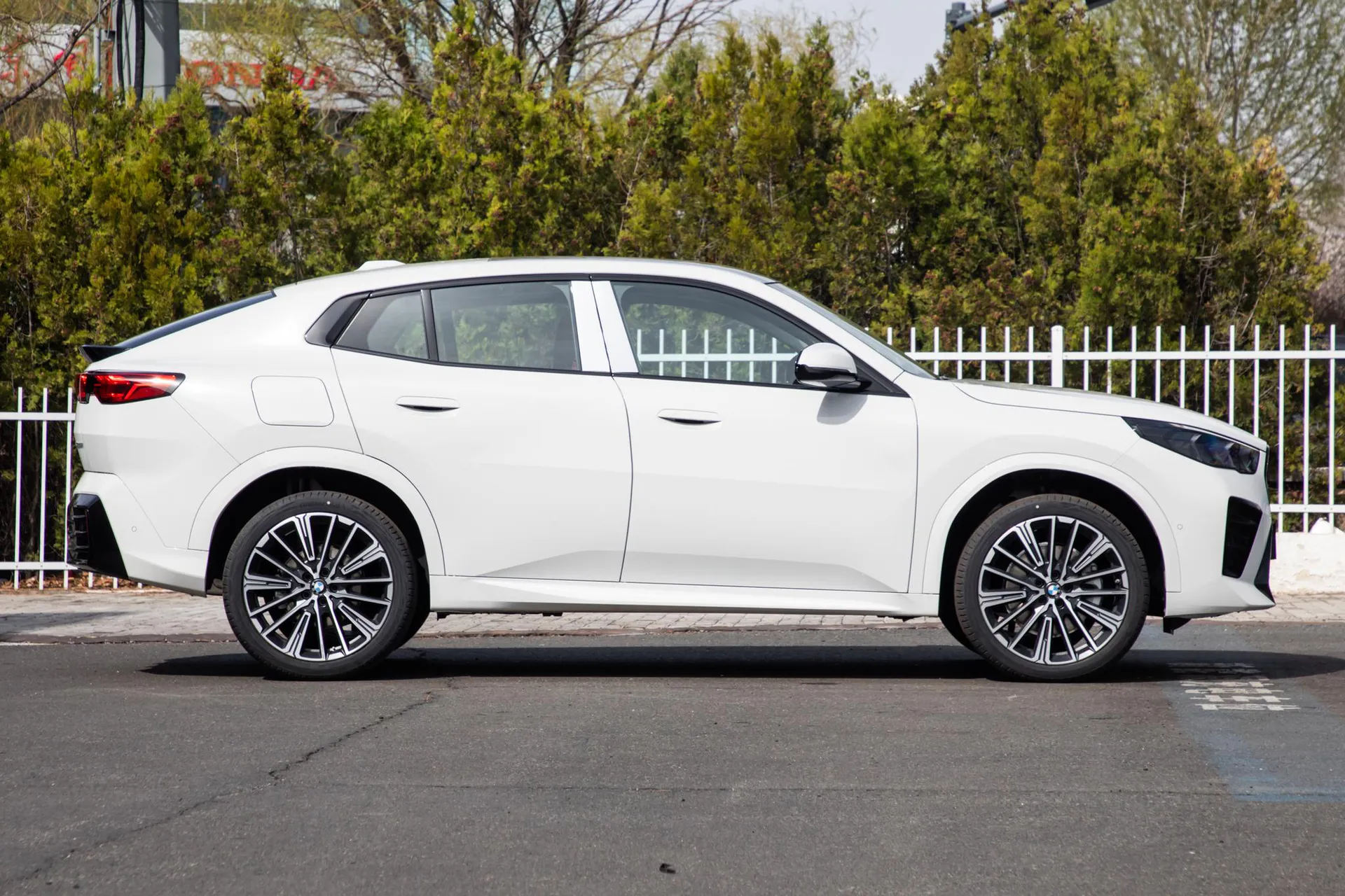 X2 xDrive25i M Sport Night Package