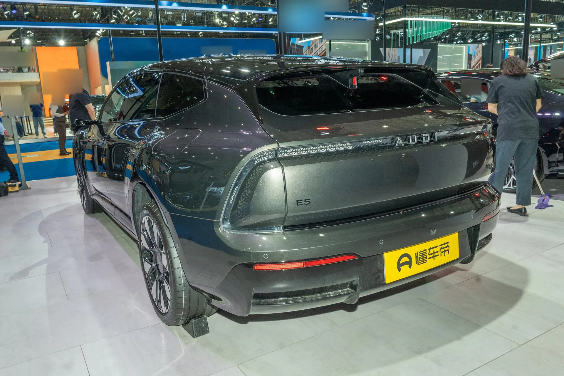  E5 Sportback Pioneer Plus