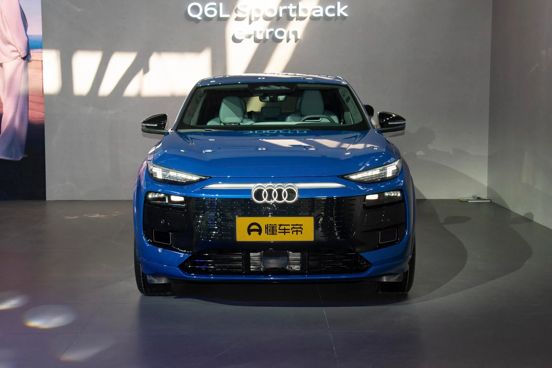  Q6L Sportback e-tron First Launch Pilot