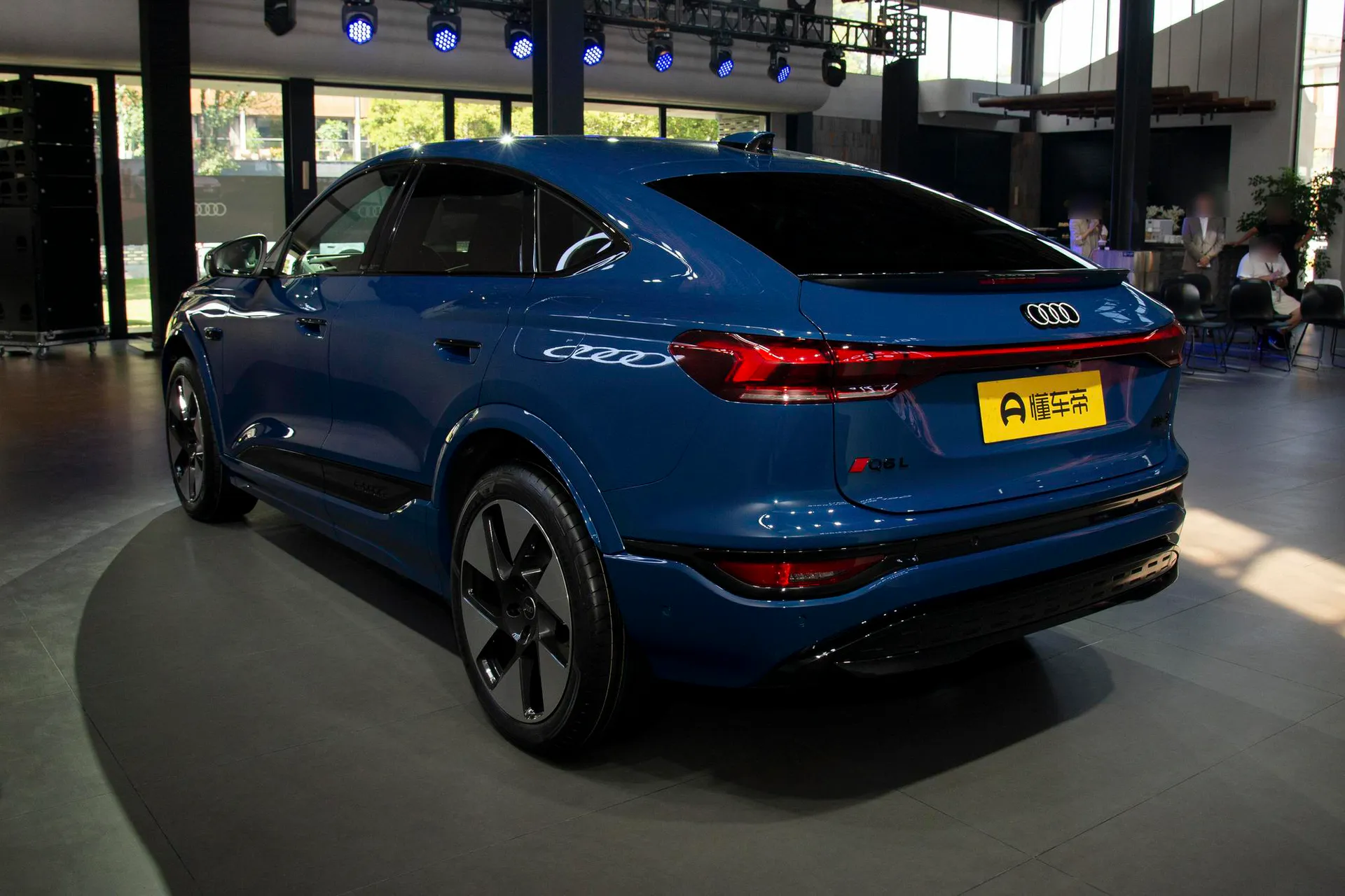  Q6L Sportback e-tron First Launch Pilot