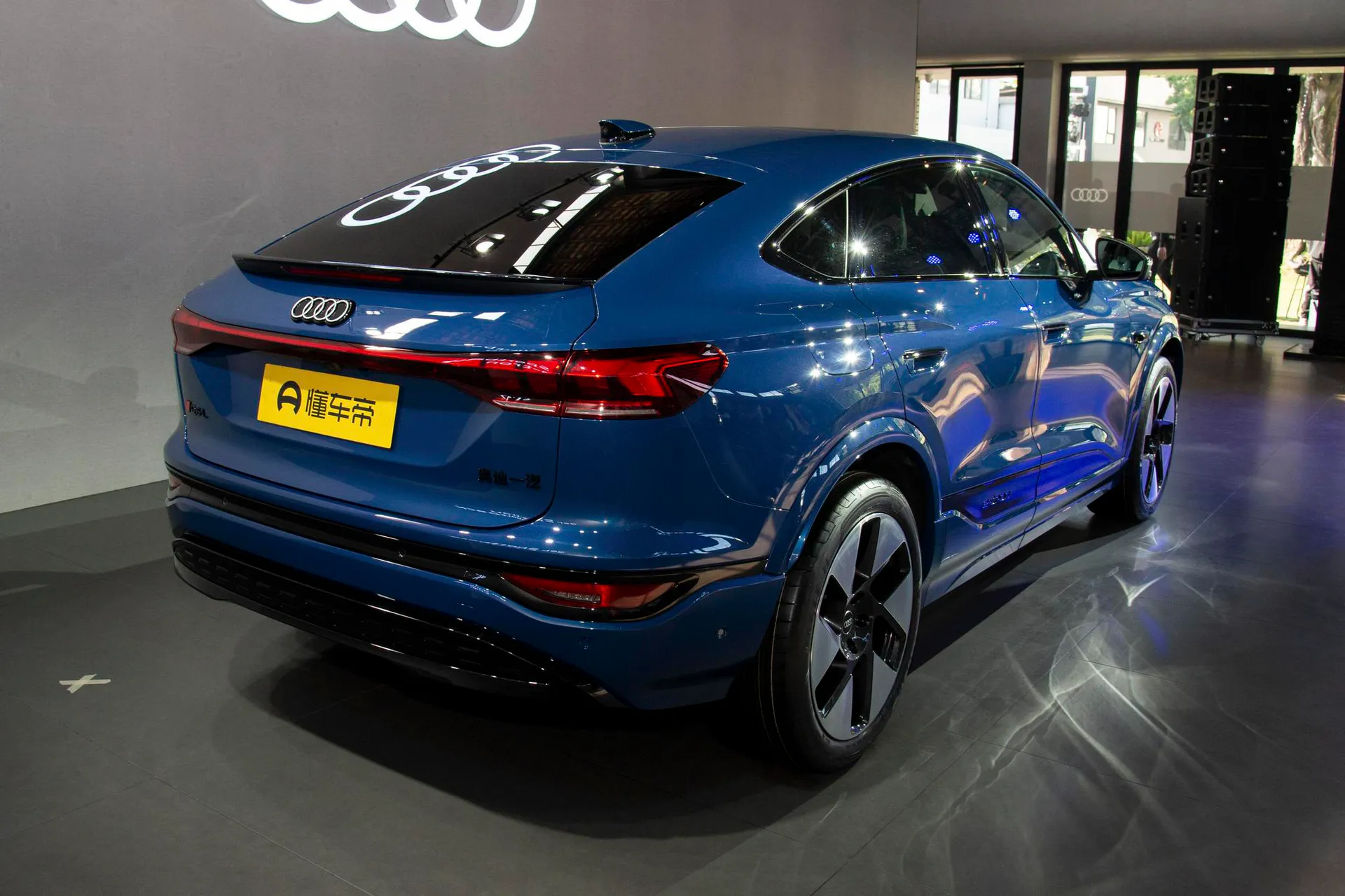  Q6L Sportback e-tron First Launch Pilot