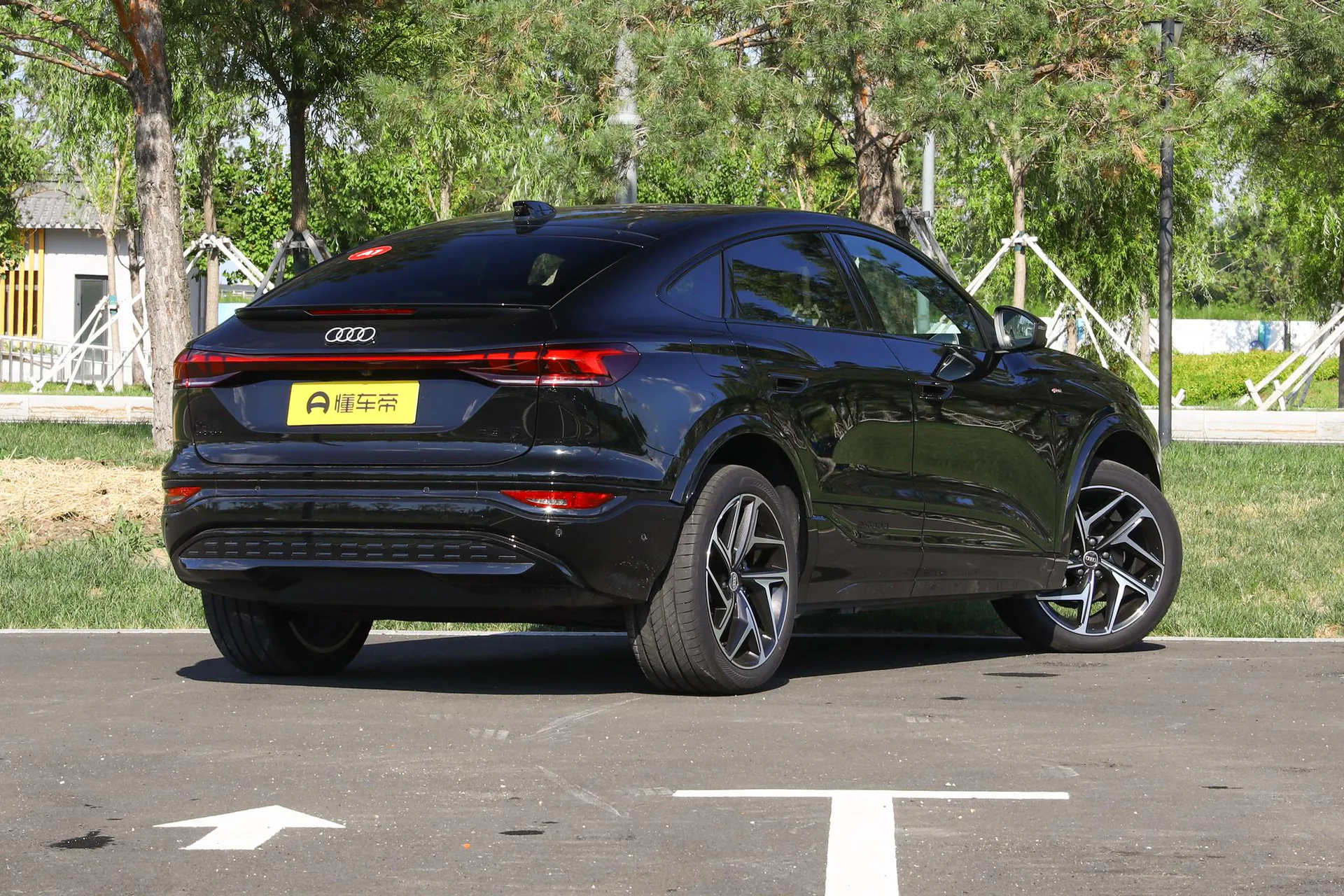  Q6L Sportback e-tron First Launch Pilot