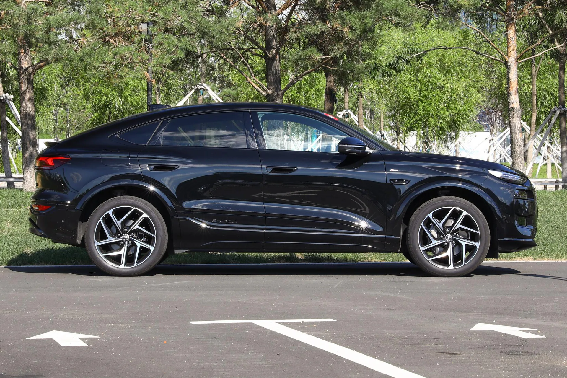  Q6L Sportback e-tron First Launch Pilot