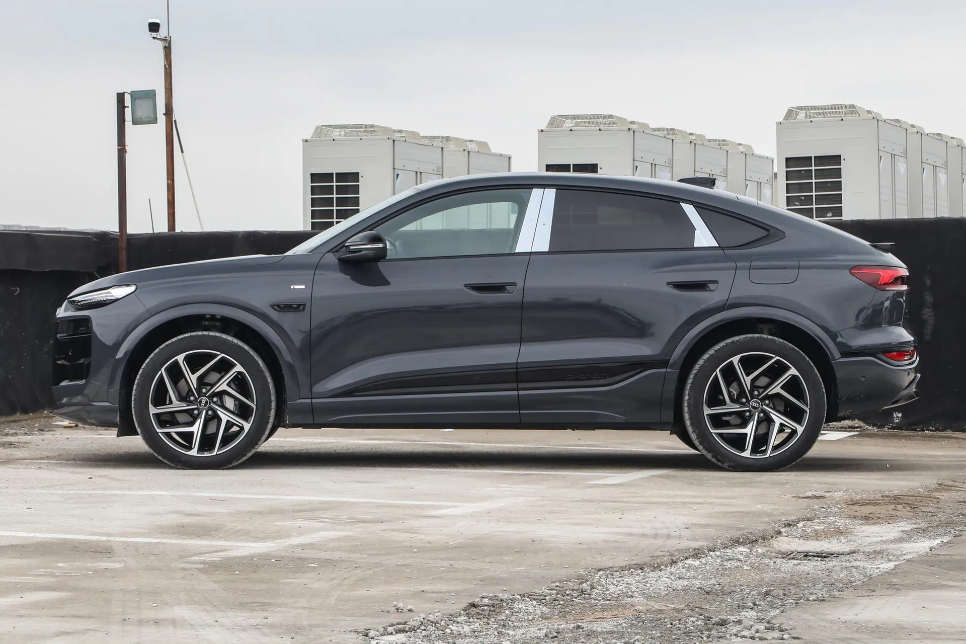 Q6L Sportback e-tron First Launch Pilot