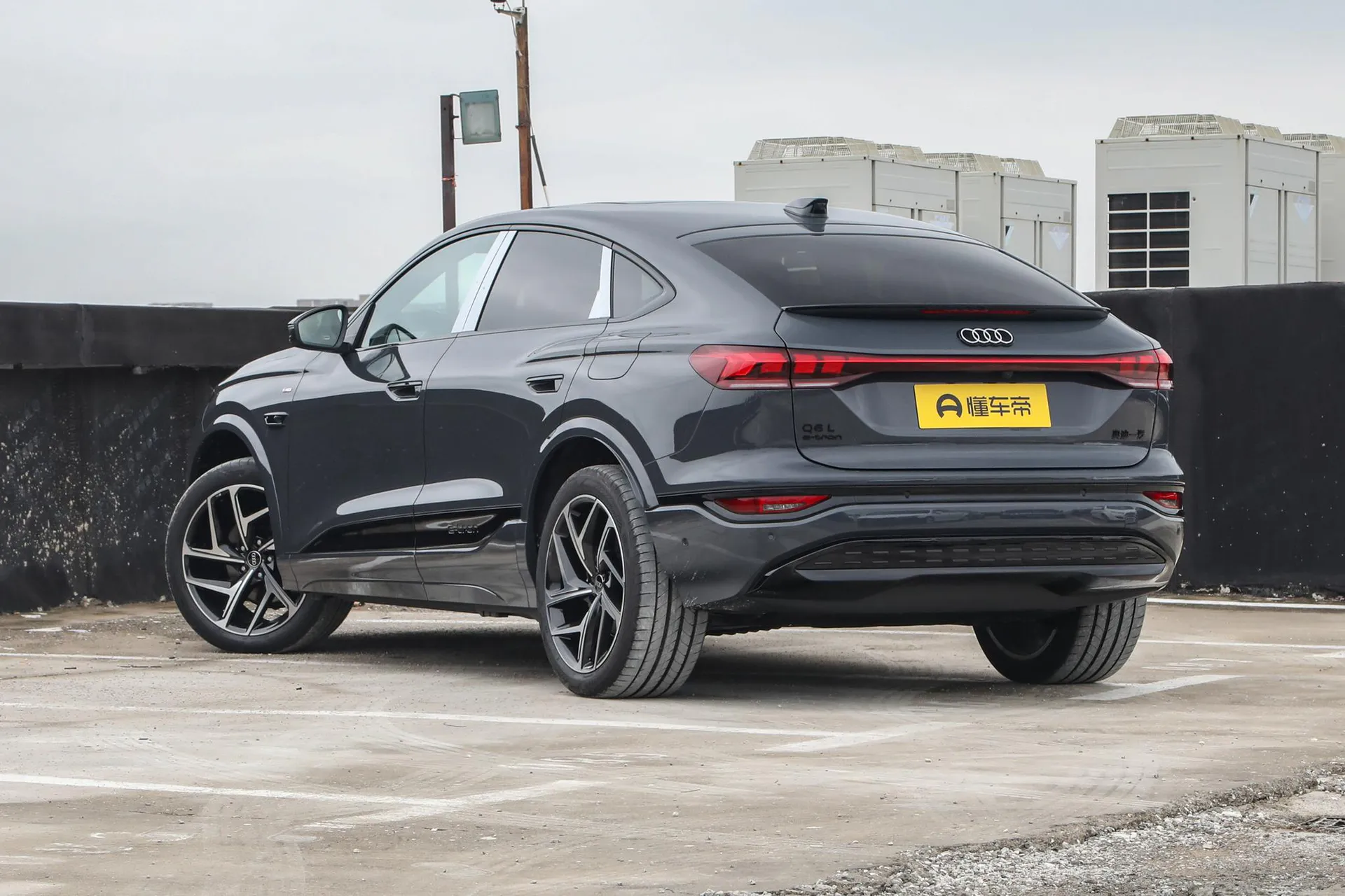  Q6L Sportback e-tron First Launch Pilot