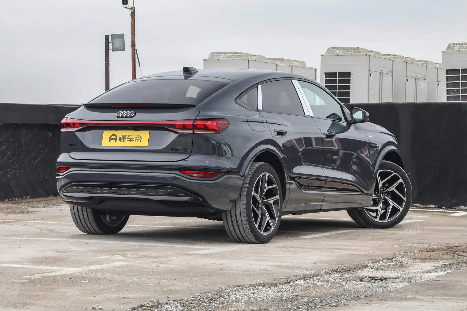  Q6L Sportback e-tron First Launch Pilot