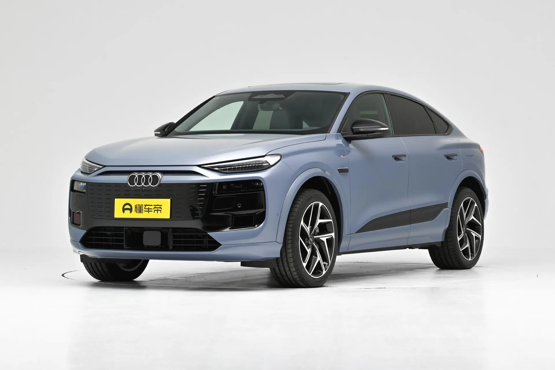  Q6L Sportback e-tron First Launch Pilot