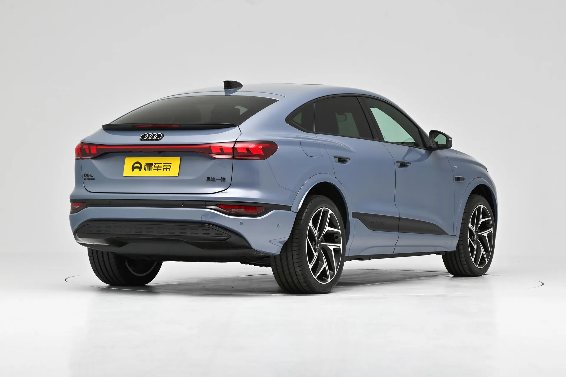  Q6L Sportback e-tron First Launch Pilot