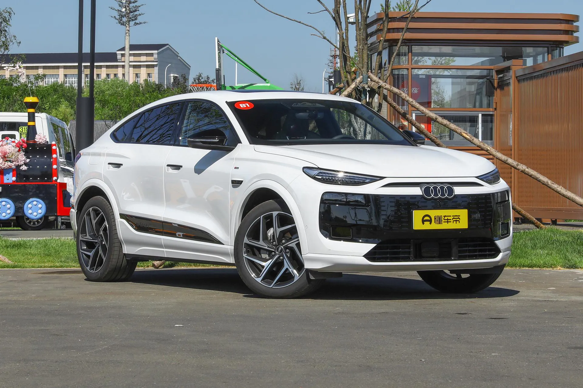  Q6L Sportback e-tron First Launch Pilot