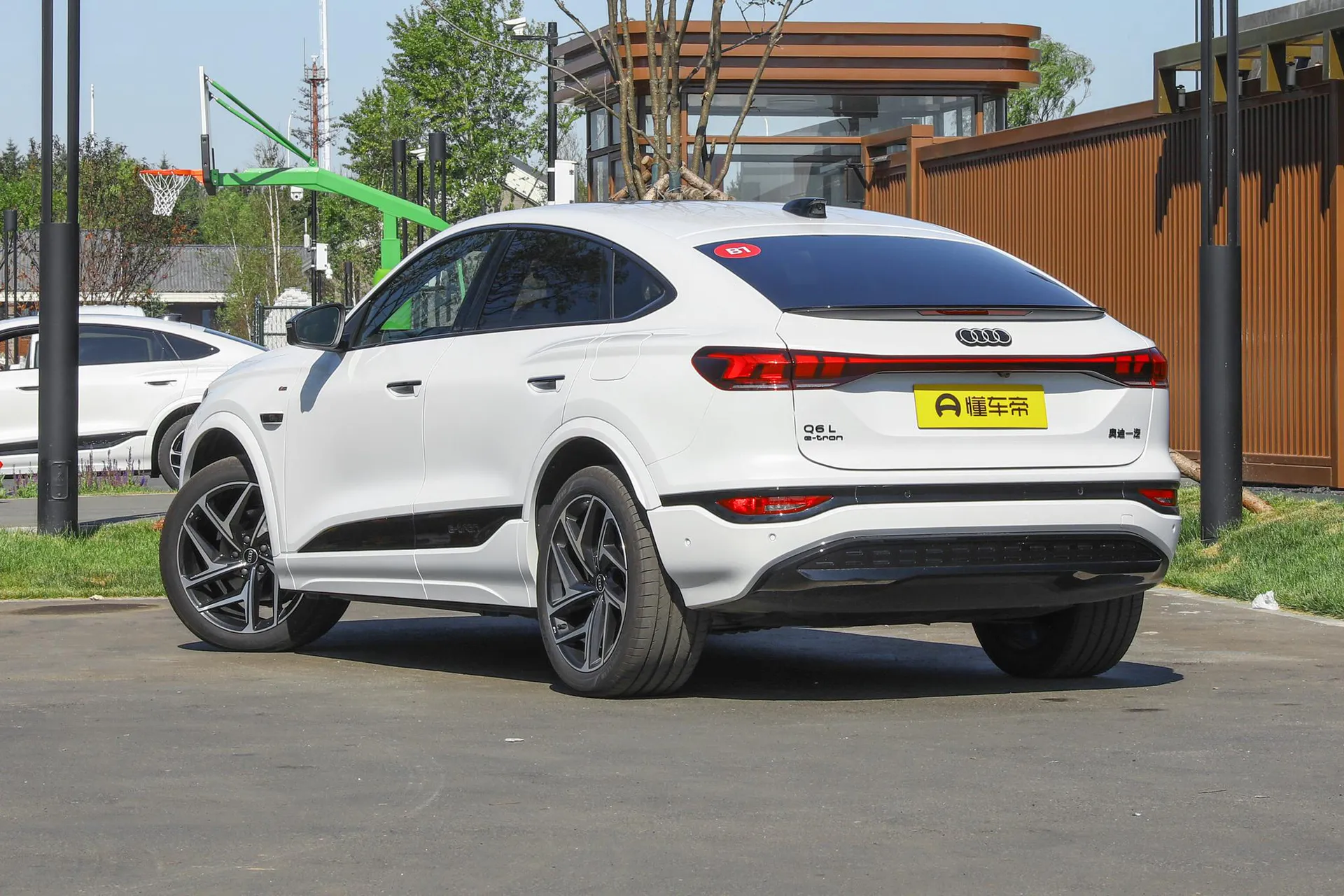  Q6L Sportback e-tron First Launch Pilot
