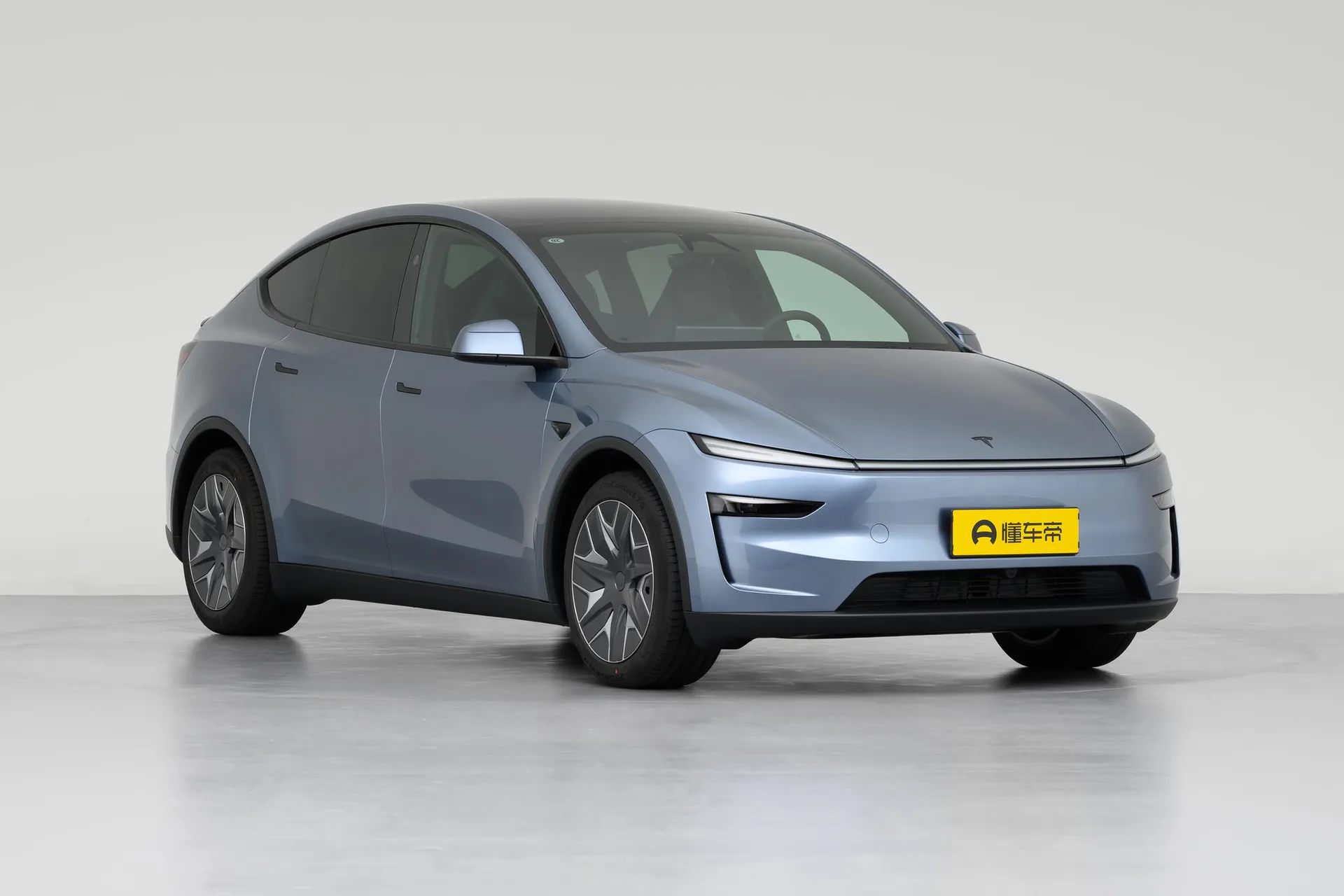  Model Y L Standard