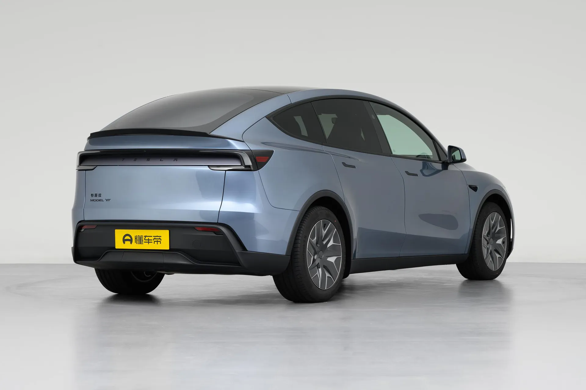  Model Y L Standard