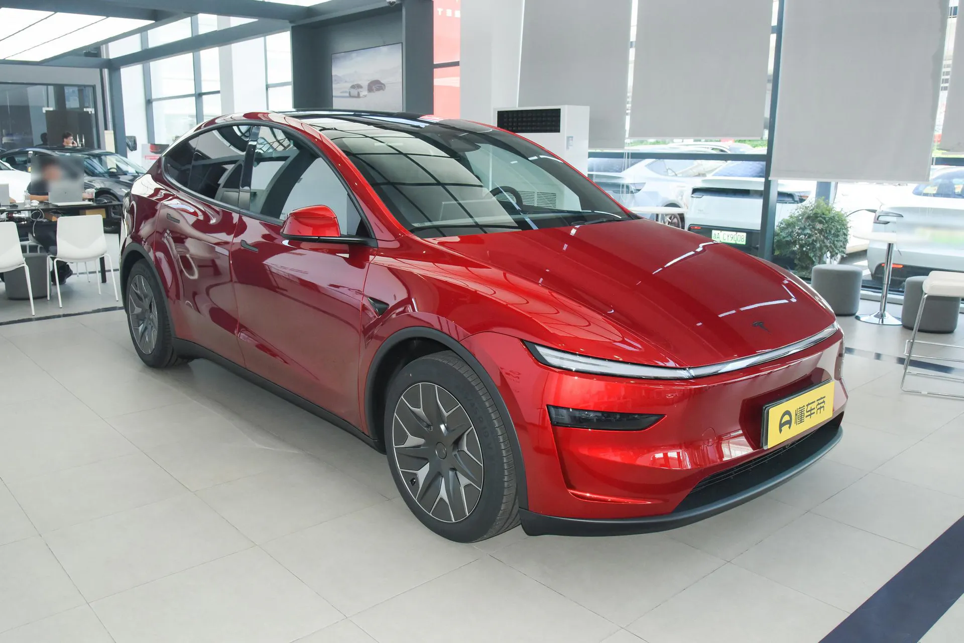  Model Y L Standard