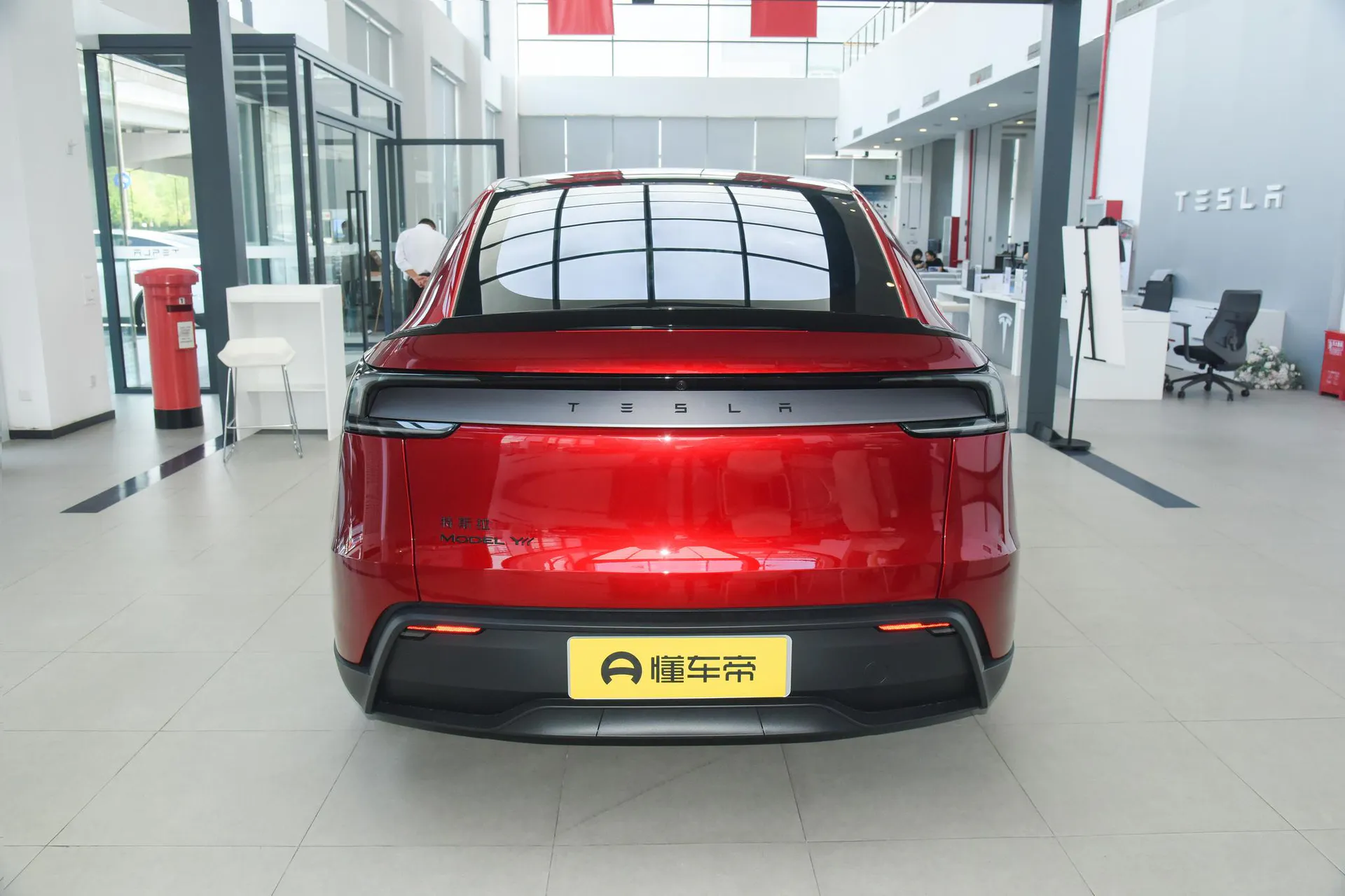  Model Y L Standard